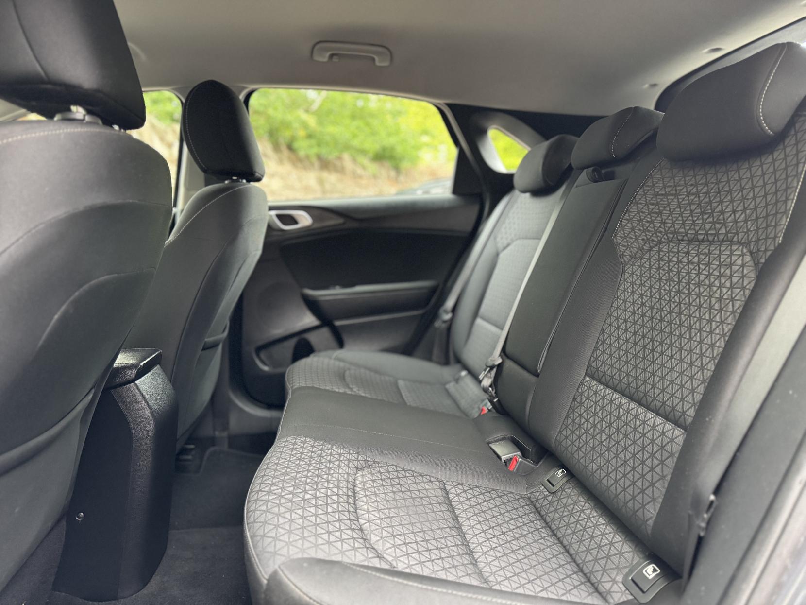 Kia Ceed 1.0 T-GDi 2 Hatchback 5dr Petrol Manual Euro 6 (s/s) (118 bhp)