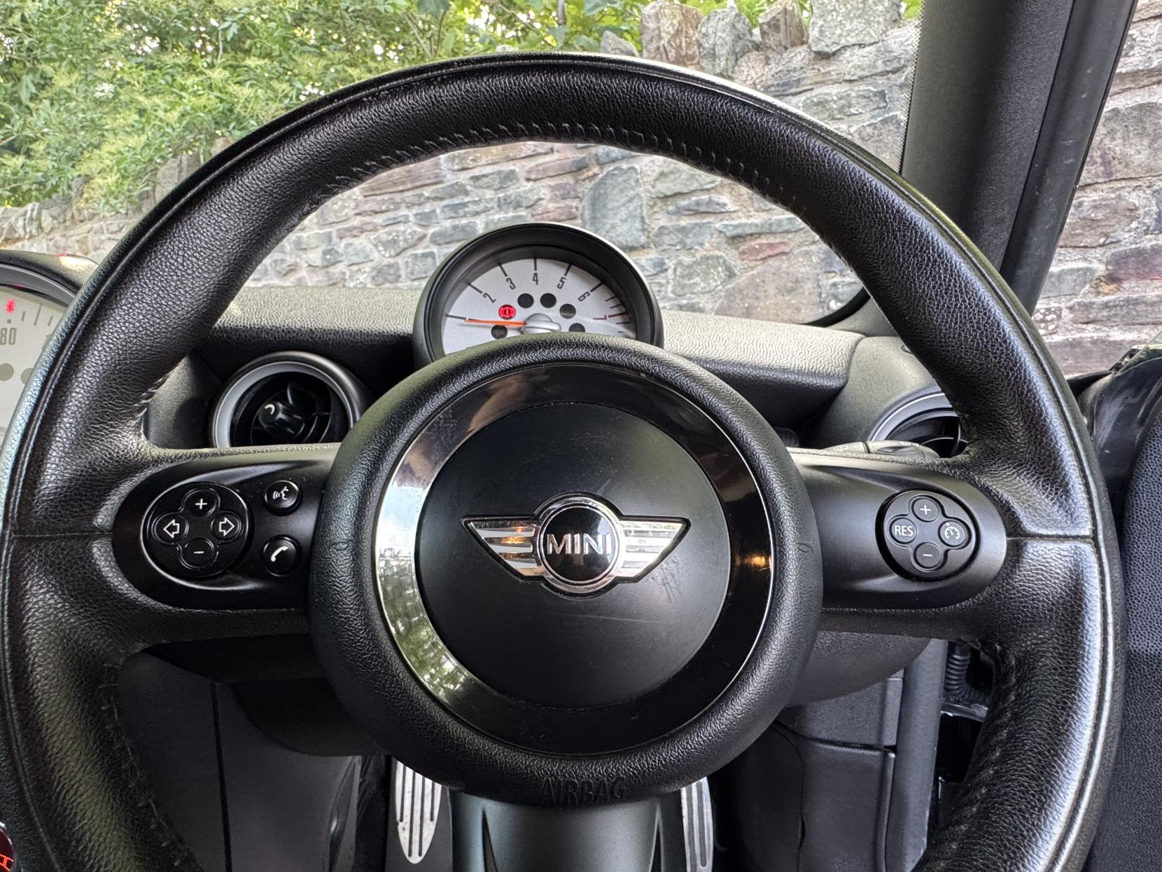 MINI Hatch 1.6 Cooper S Hatchback 3dr Petrol Manual Euro 5 (s/s) (184 ps)