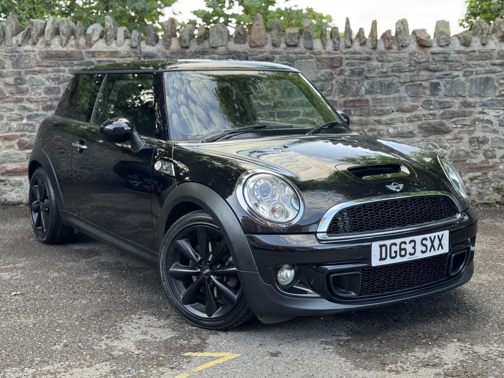 MINI Hatch 1.6 Cooper S Hatchback 3dr Petrol Manual Euro 5 (s/s) (184 ps)