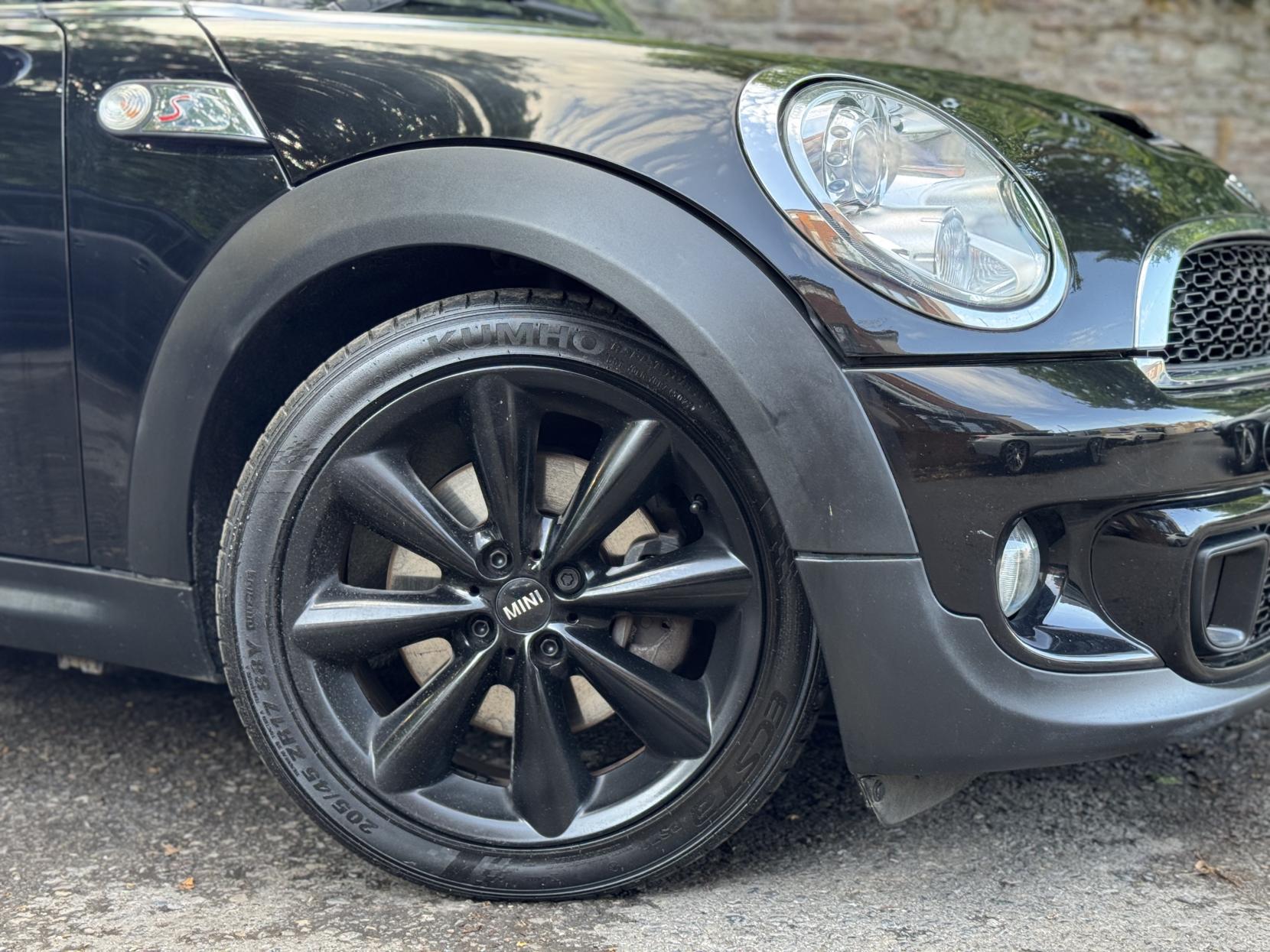 MINI Hatch 1.6 Cooper S Hatchback 3dr Petrol Manual Euro 5 (s/s) (184 ps)