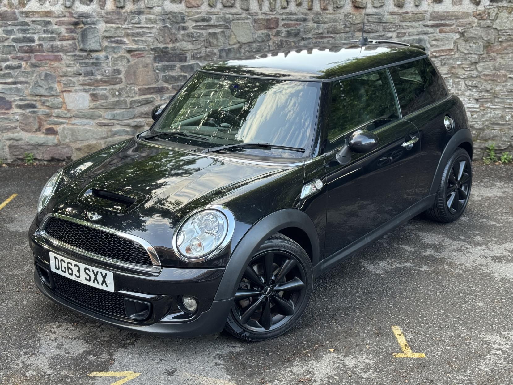 MINI Hatch 1.6 Cooper S Hatchback 3dr Petrol Manual Euro 5 (s/s) (184 ps)
