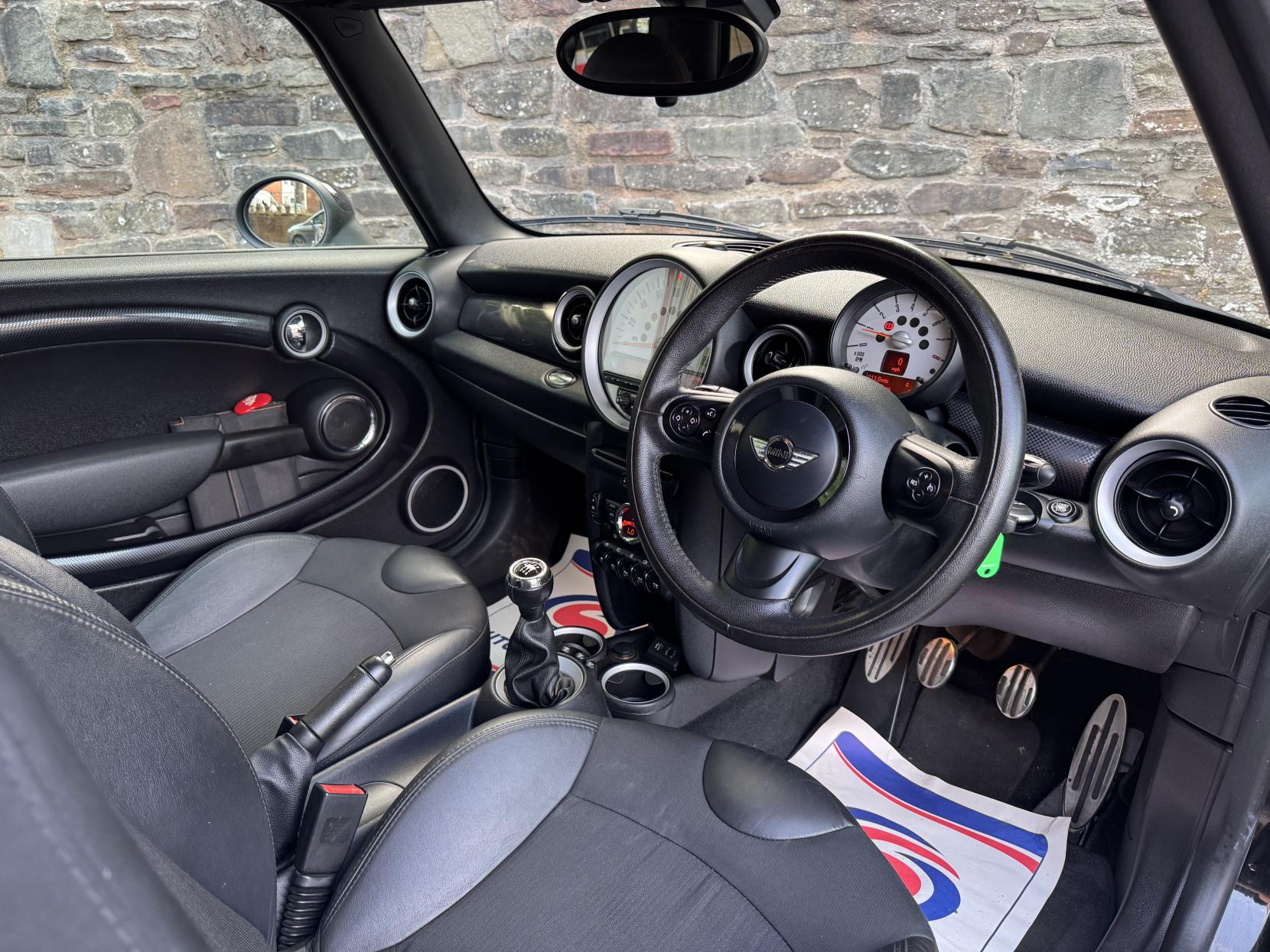 MINI Hatch 1.6 Cooper S Hatchback 3dr Petrol Manual Euro 5 (s/s) (184 ps)