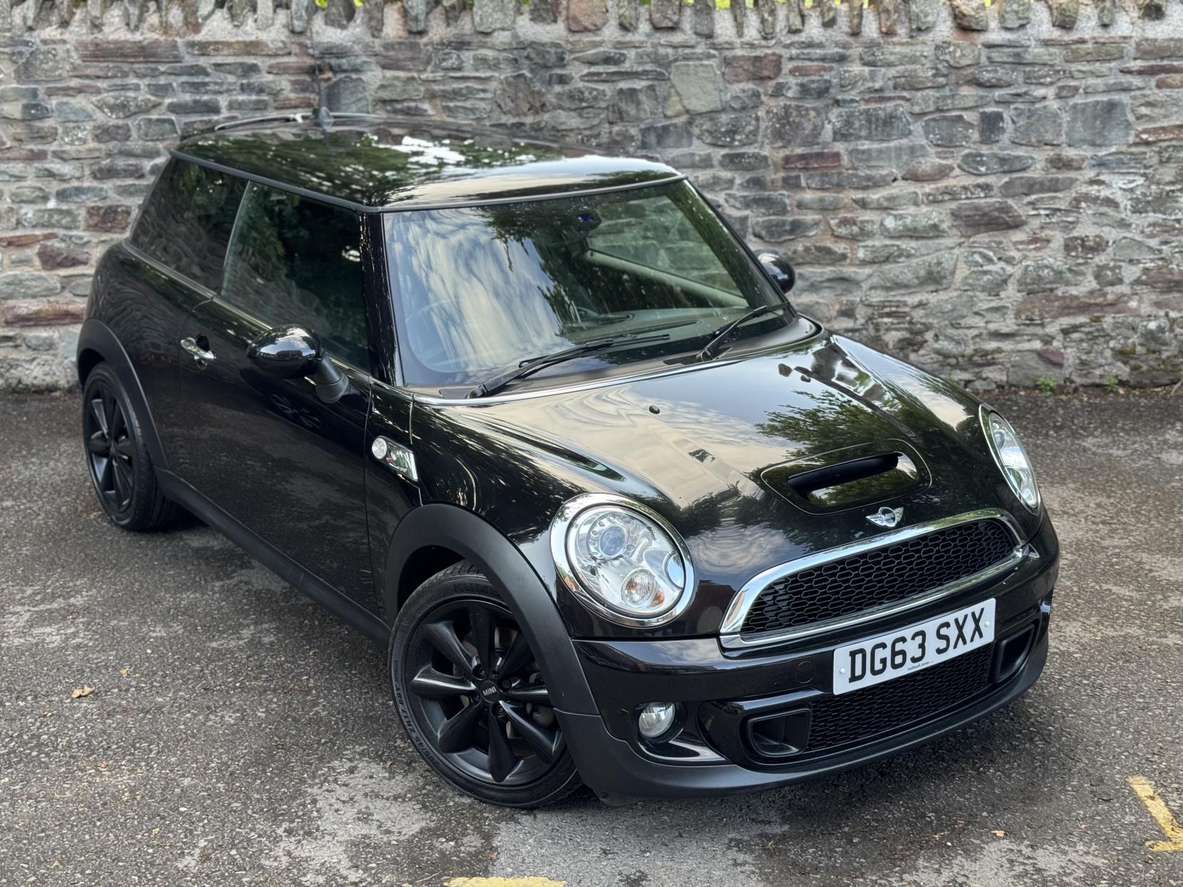 MINI Hatch 1.6 Cooper S Hatchback 3dr Petrol Manual Euro 5 (s/s) (184 ps)