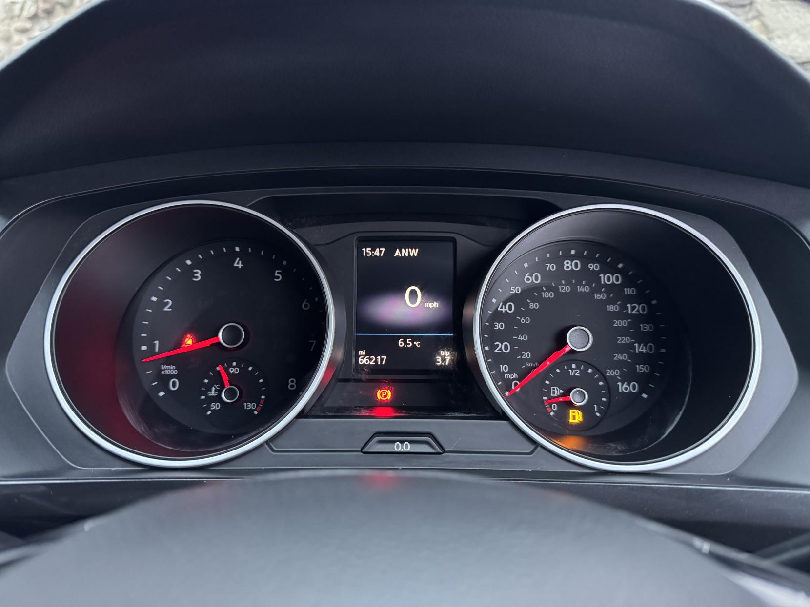 Volkswagen Tiguan 1.4 TSI SE Navigation SUV 5dr Petrol Manual Euro 6 (s/s) (125 ps)