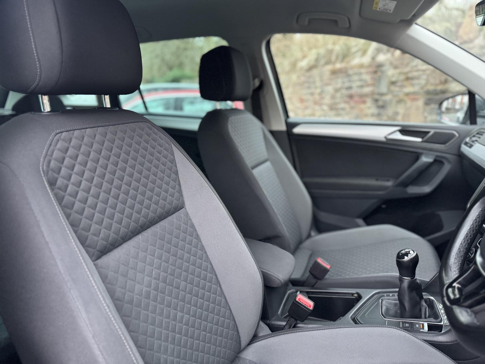 Volkswagen Tiguan 1.4 TSI SE Navigation SUV 5dr Petrol Manual Euro 6 (s/s) (125 ps)