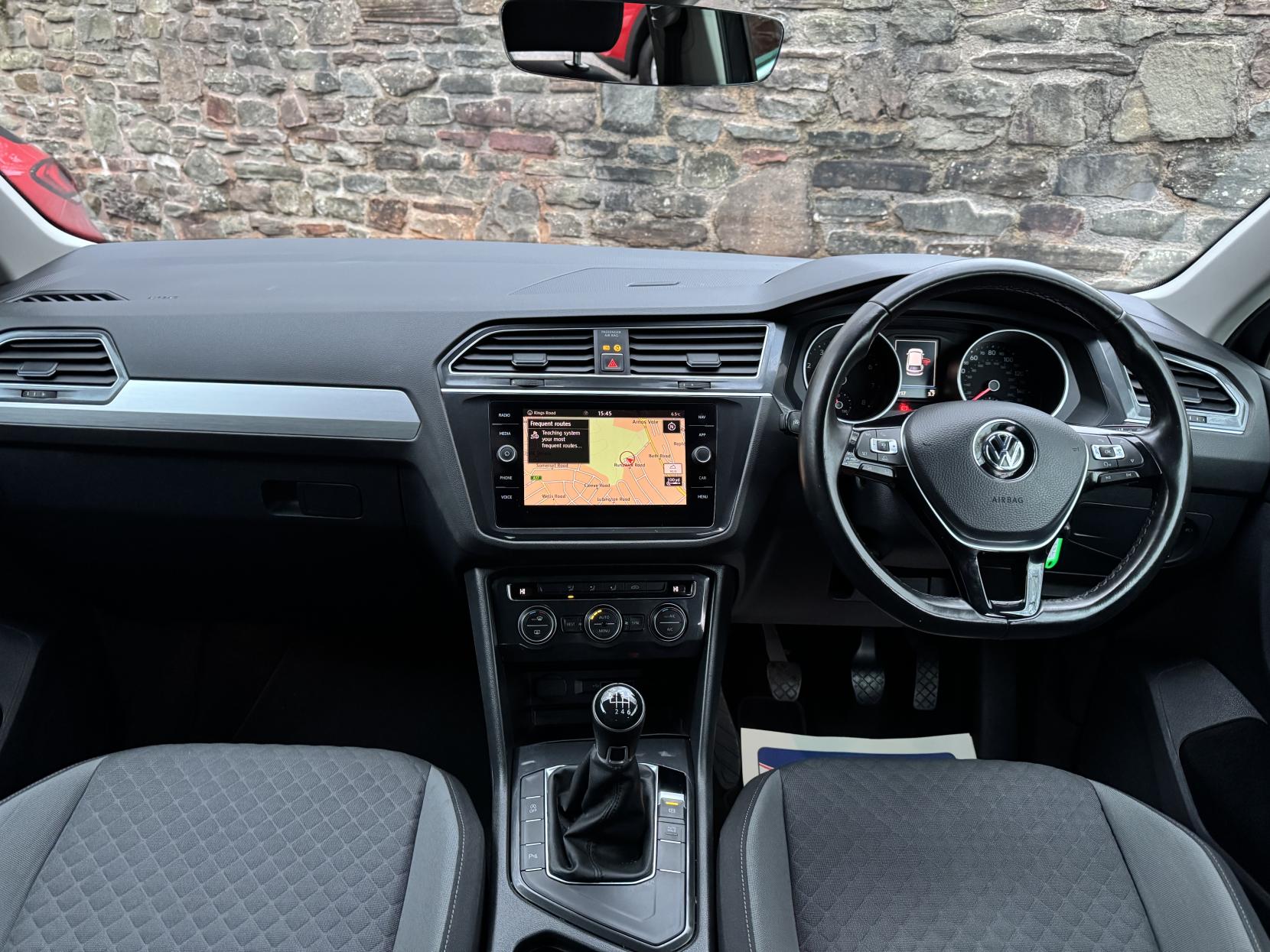 Volkswagen Tiguan 1.4 TSI SE Navigation SUV 5dr Petrol Manual Euro 6 (s/s) (125 ps)