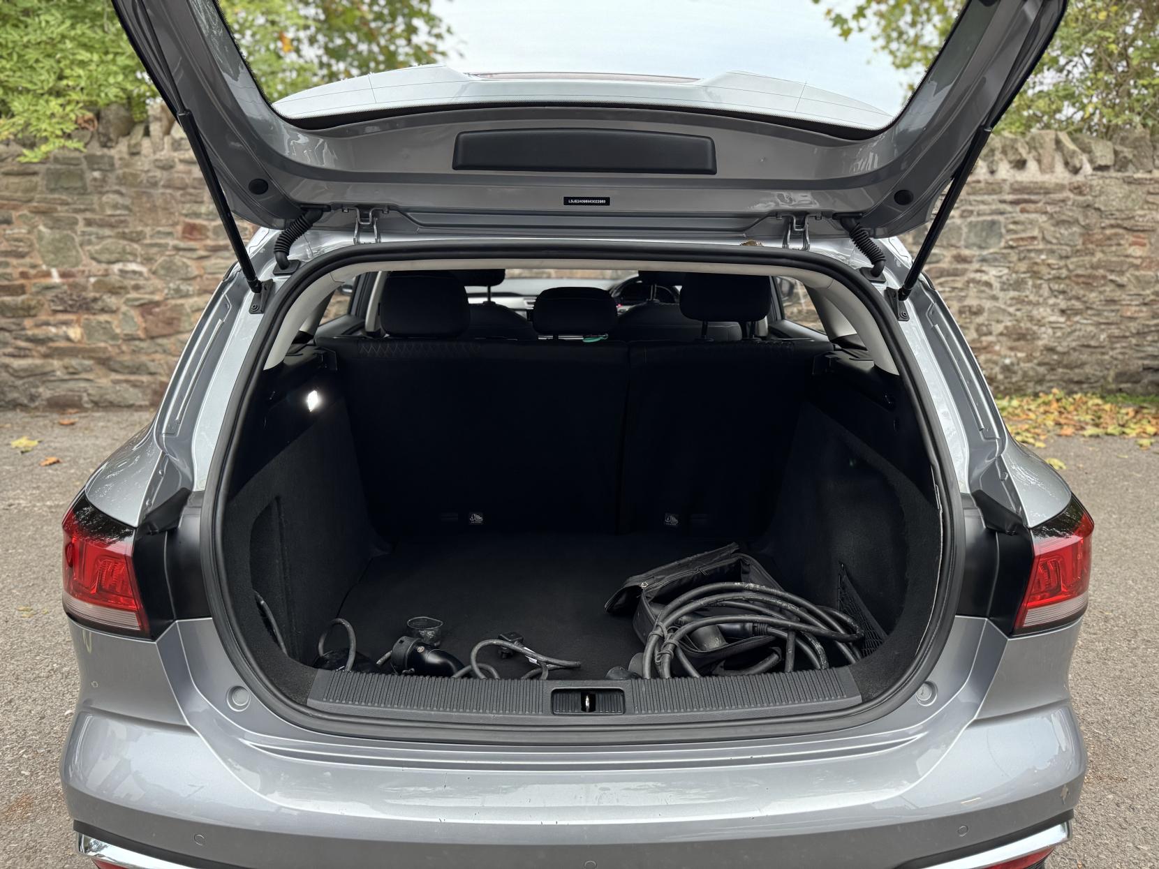MG MG5 52.5kWh Excite Estate 5dr Electric Auto (156 ps)
