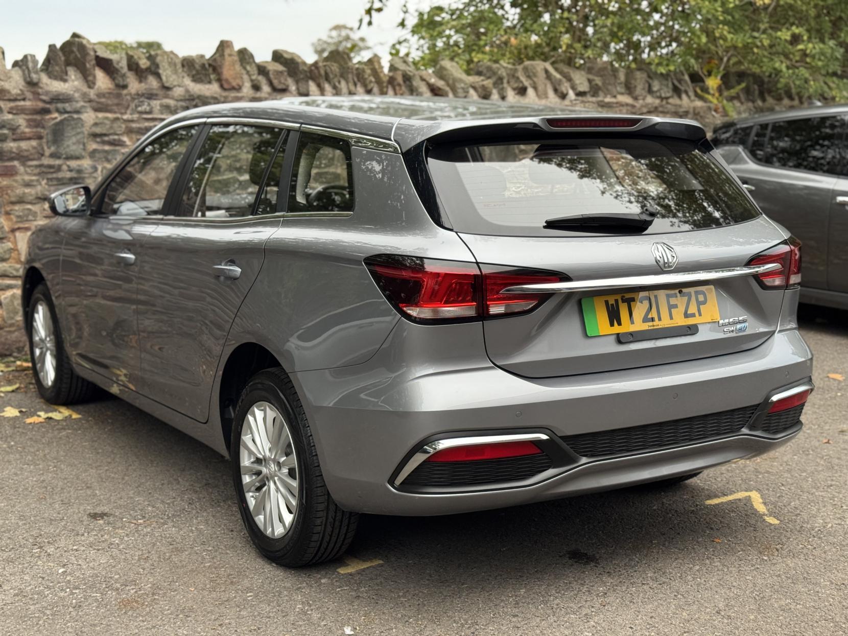 MG MG5 52.5kWh Excite Estate 5dr Electric Auto (156 ps)