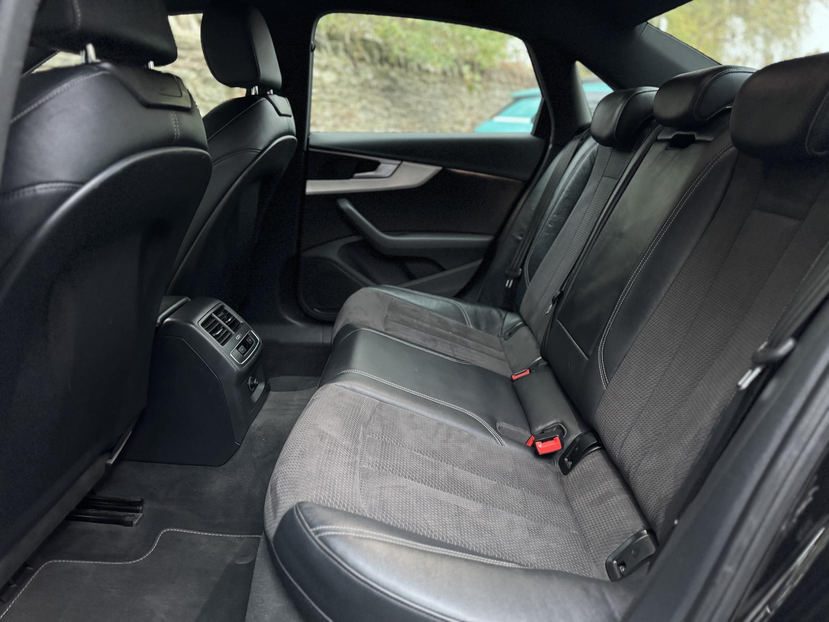 Audi A4 2.0 TDI S line Saloon 4dr Diesel Manual Euro 6 (s/s) (150 ps)