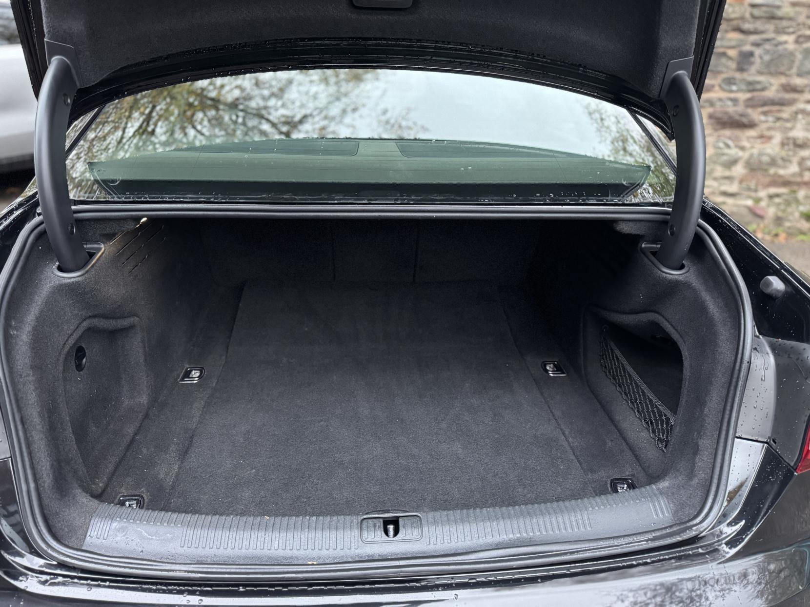 Audi A4 2.0 TDI S line Saloon 4dr Diesel Manual Euro 6 (s/s) (150 ps)