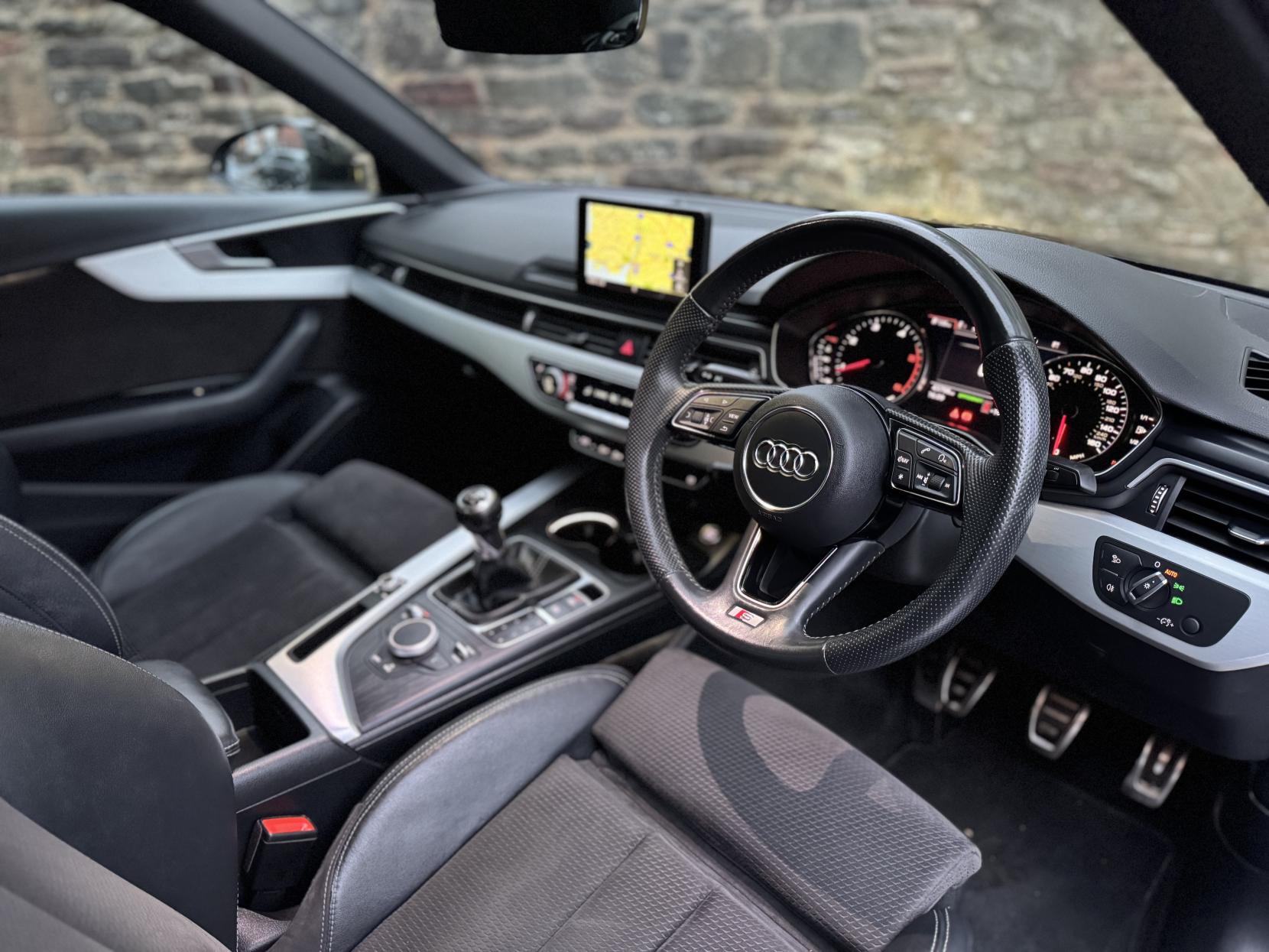 Audi A4 2.0 TDI S line Saloon 4dr Diesel Manual Euro 6 (s/s) (150 ps)