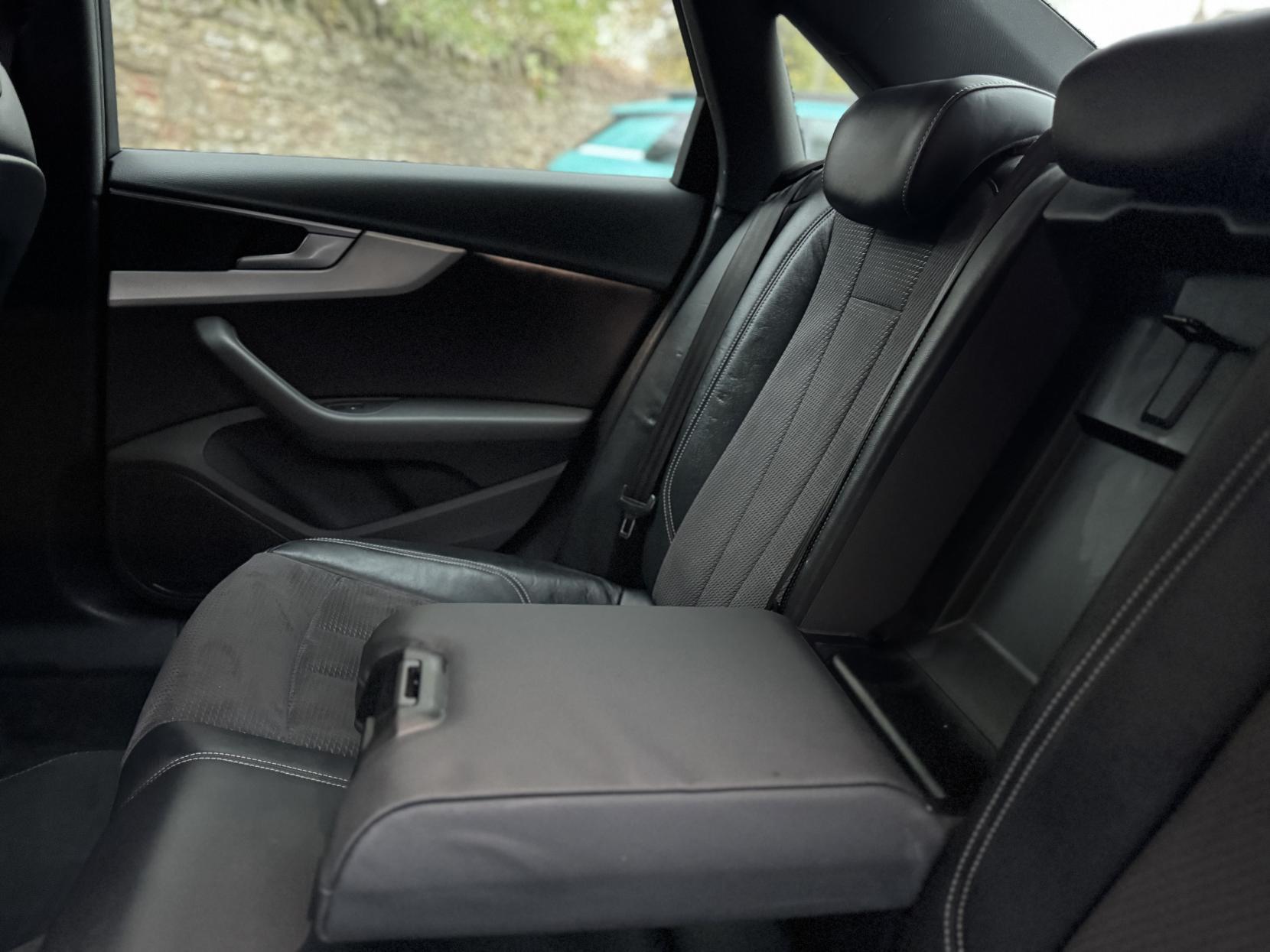 Audi A4 2.0 TDI S line Saloon 4dr Diesel Manual Euro 6 (s/s) (150 ps)