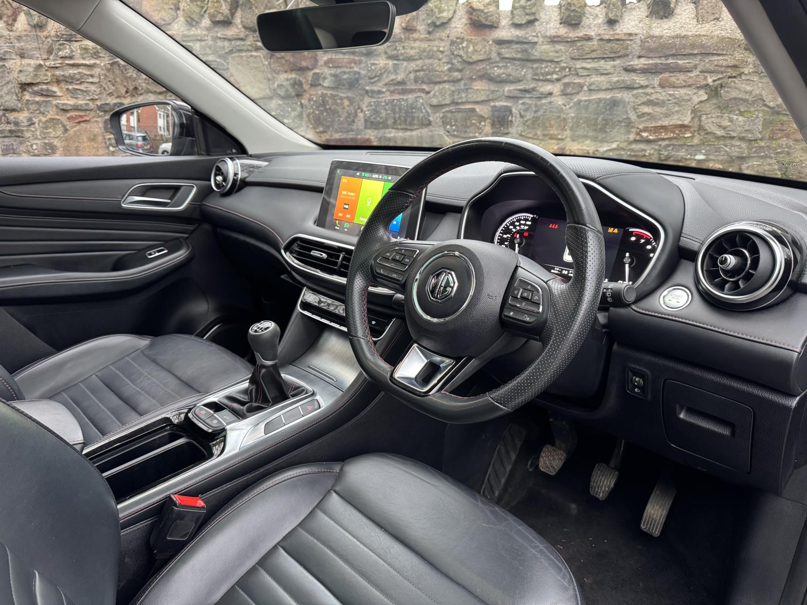 MG MG HS 1.5 T-GDI Exclusive SUV 5dr Petrol Manual Euro 6 (s/s) (162 ps)