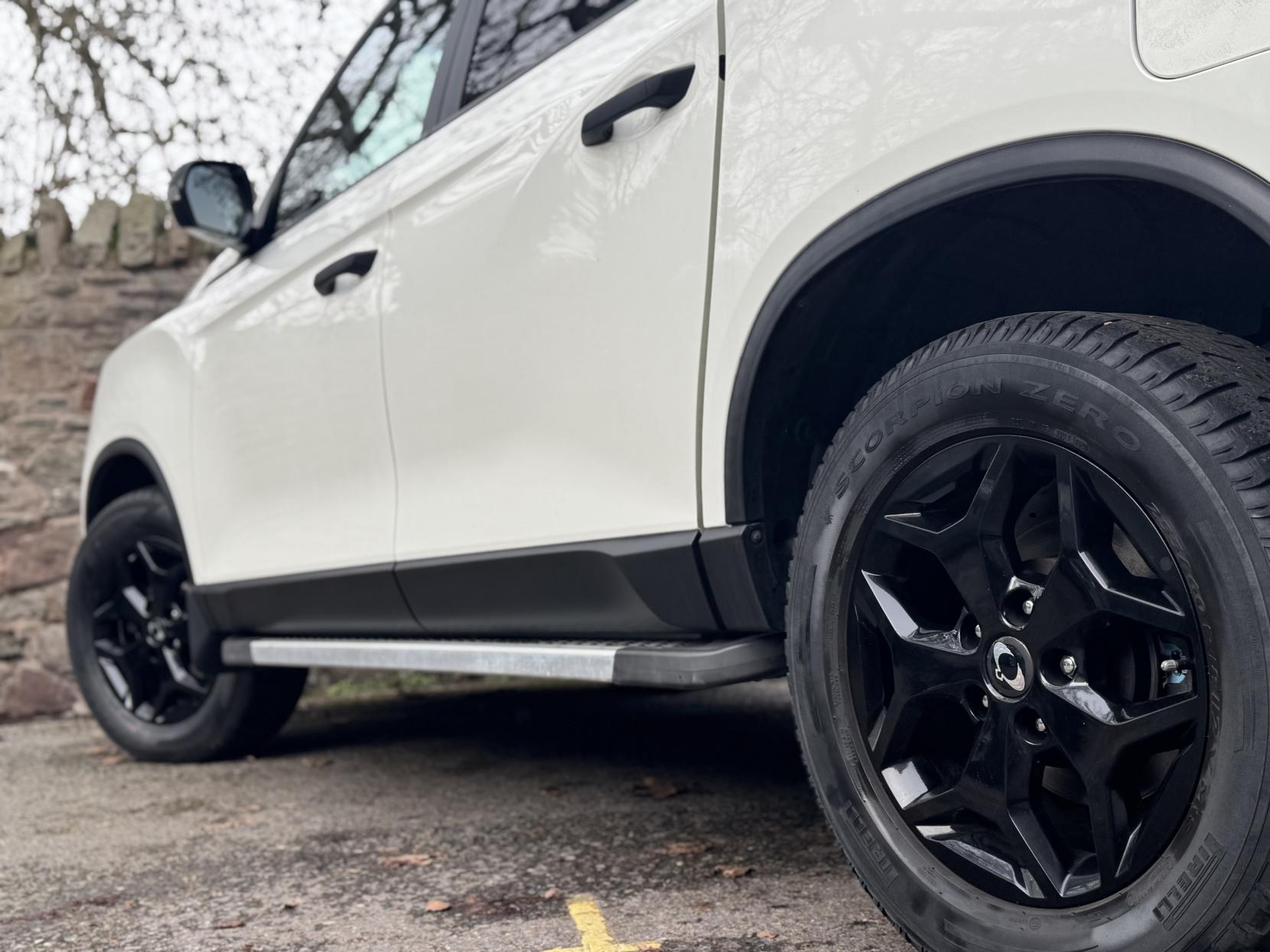 SsangYong Musso 2.2D Saracen Pickup Double Cab 4dr Diesel Auto 4WD Euro 6 (181 ps)