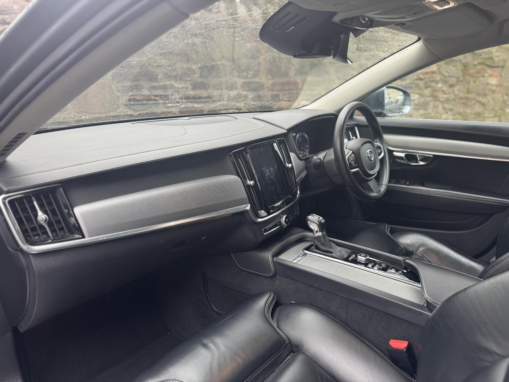 Volvo V90 2.0 D4 Inscription Estate 5dr Diesel Auto Euro 6 (s/s) (190 ps)