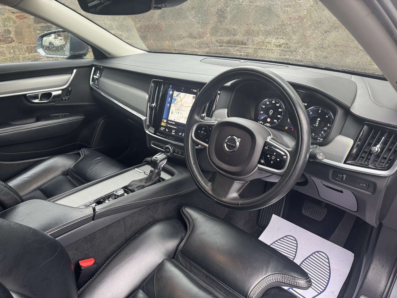 Volvo V90 2.0 D4 Inscription Estate 5dr Diesel Auto Euro 6 (s/s) (190 ps)