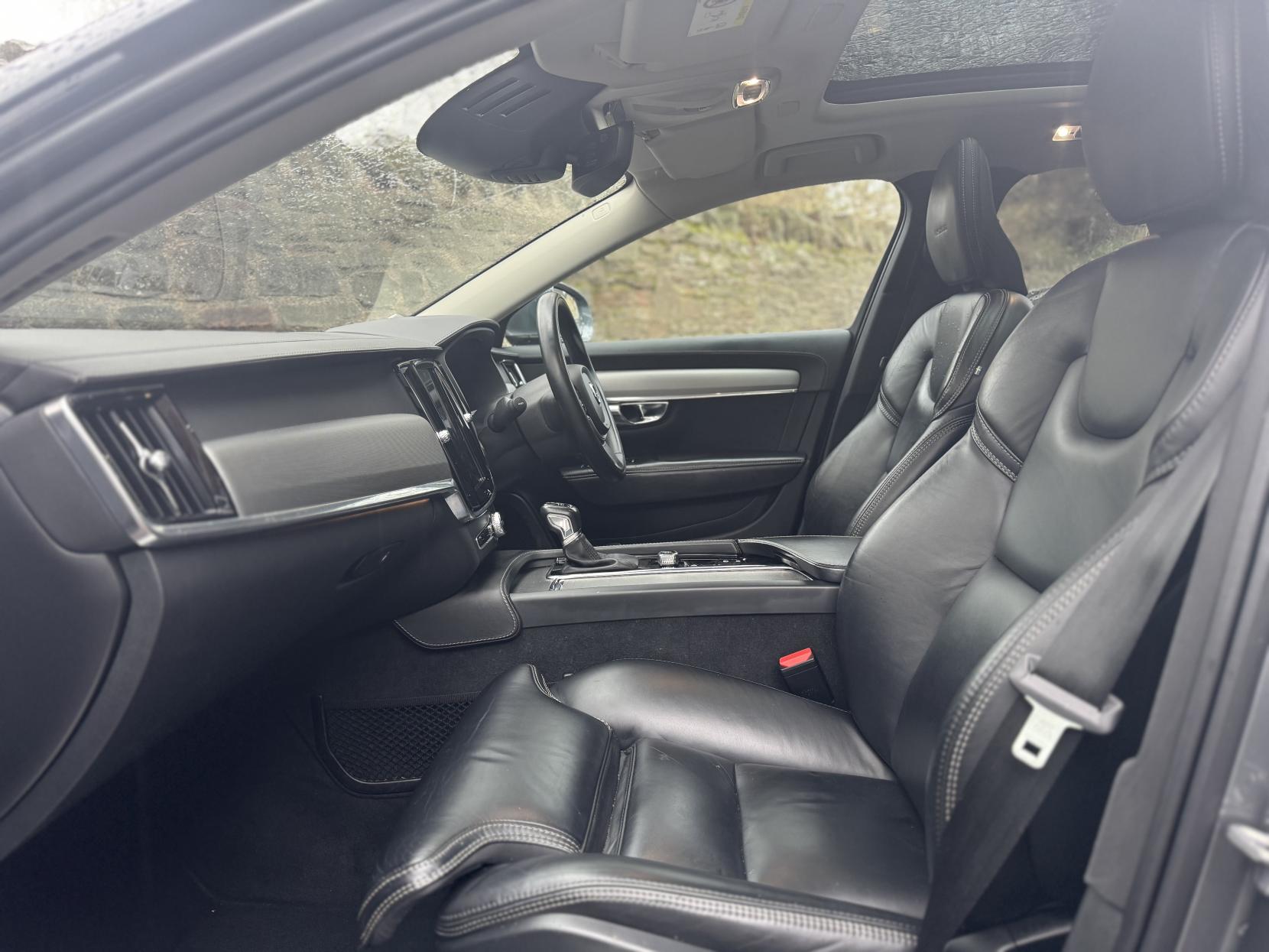 Volvo V90 2.0 D4 Inscription Estate 5dr Diesel Auto Euro 6 (s/s) (190 ps)