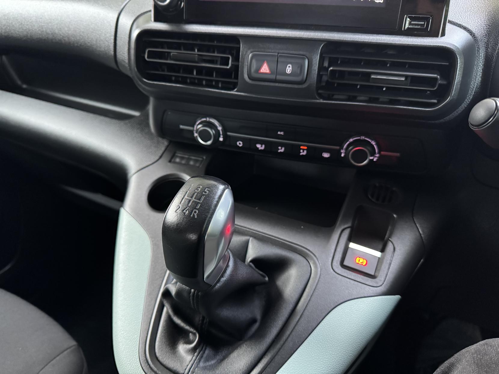 Citroen Berlingo 1.5 BlueHDi Flair M MPV 5dr Diesel Manual Euro 6 (s/s) (100 ps)
