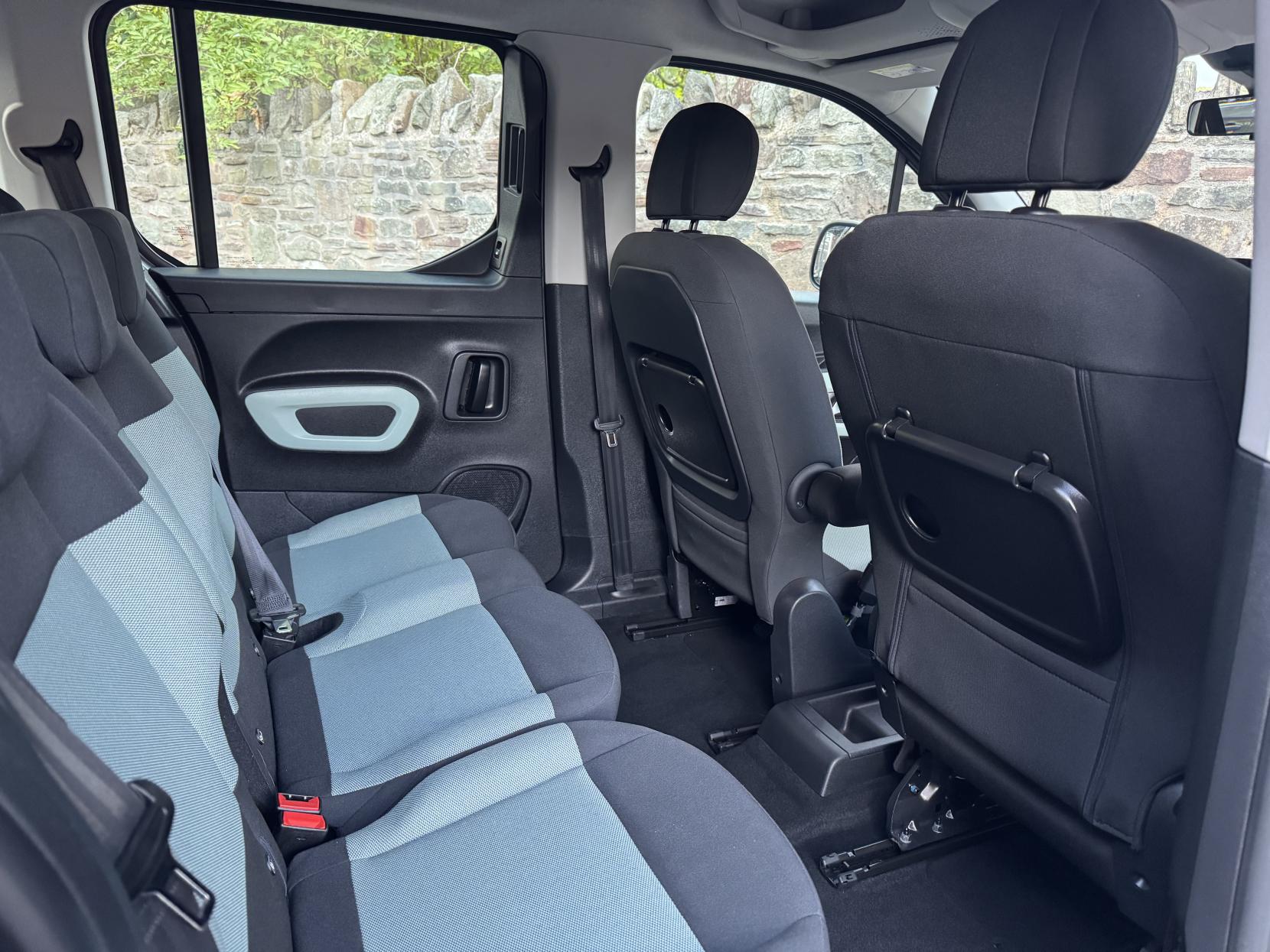 Citroen Berlingo 1.5 BlueHDi Flair M MPV 5dr Diesel Manual Euro 6 (s/s) (100 ps)