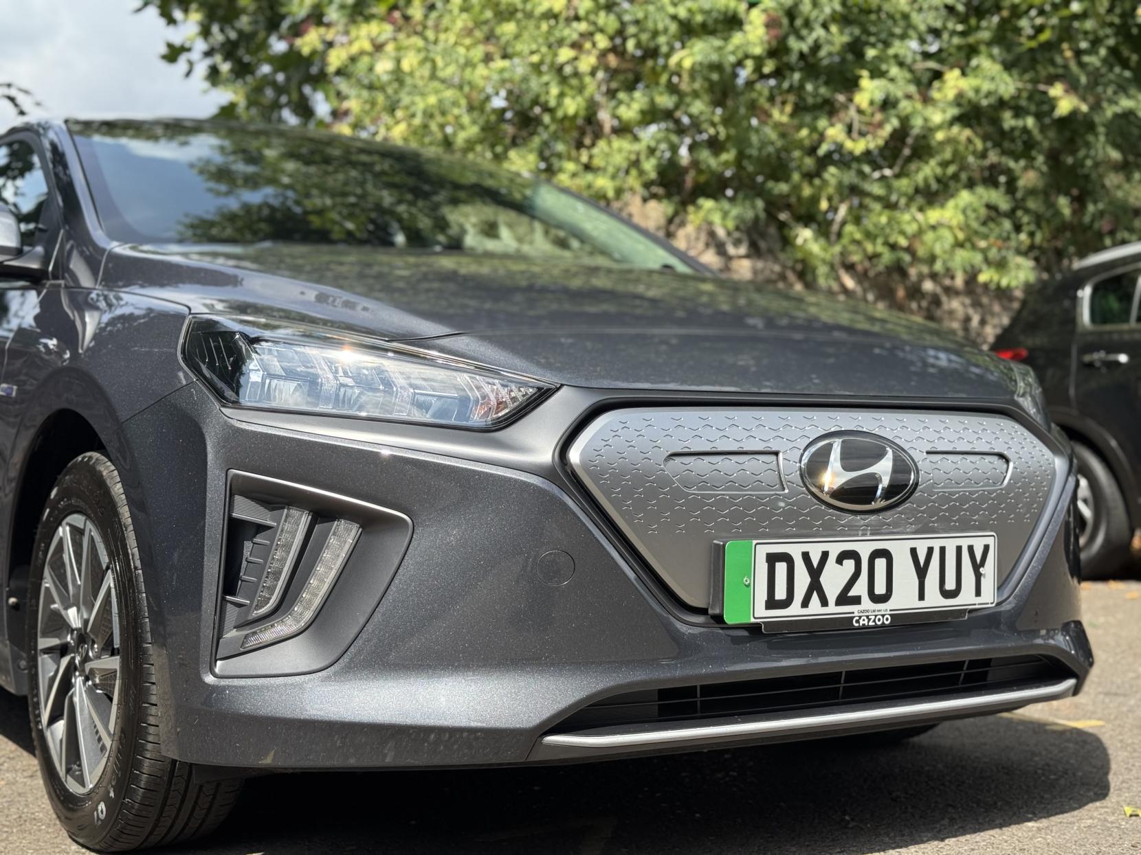 Hyundai IONIQ 38.3kWh Premium Hatchback 5dr Electric Auto (136 ps)