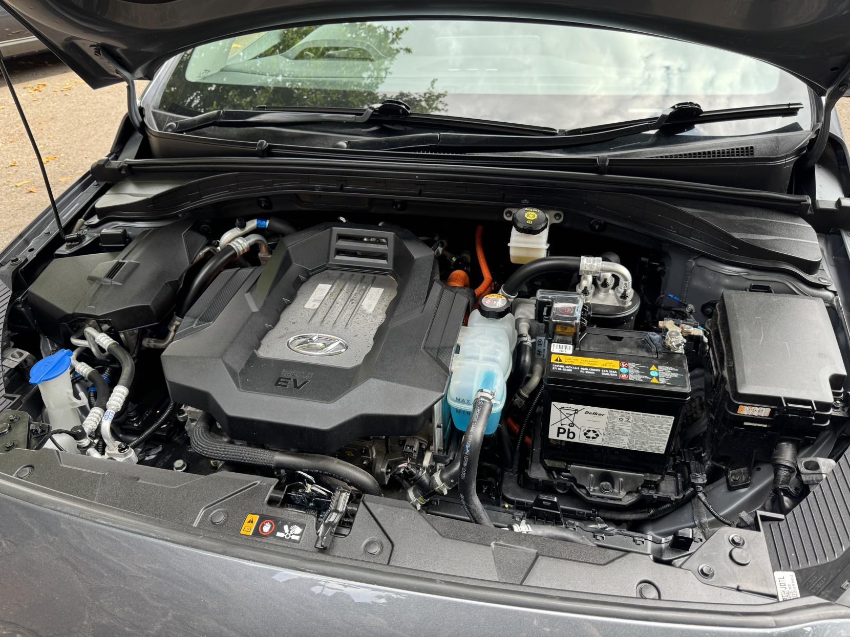 Hyundai IONIQ 38.3kWh Premium Hatchback 5dr Electric Auto (136 ps)