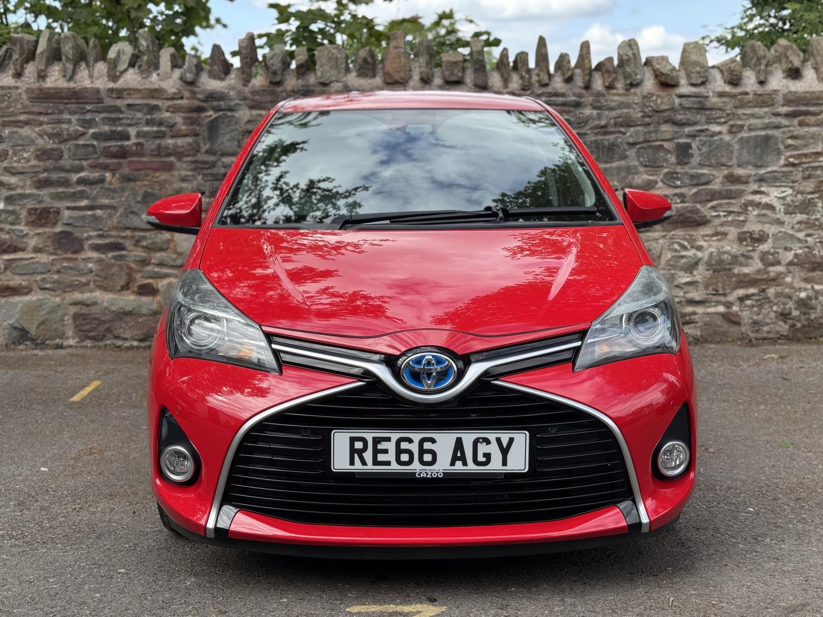 Toyota Yaris 1.5 VVT-h Icon Hatchback 5dr Petrol Hybrid E-CVT Euro 6 (Safety Sense) (101 ps)
