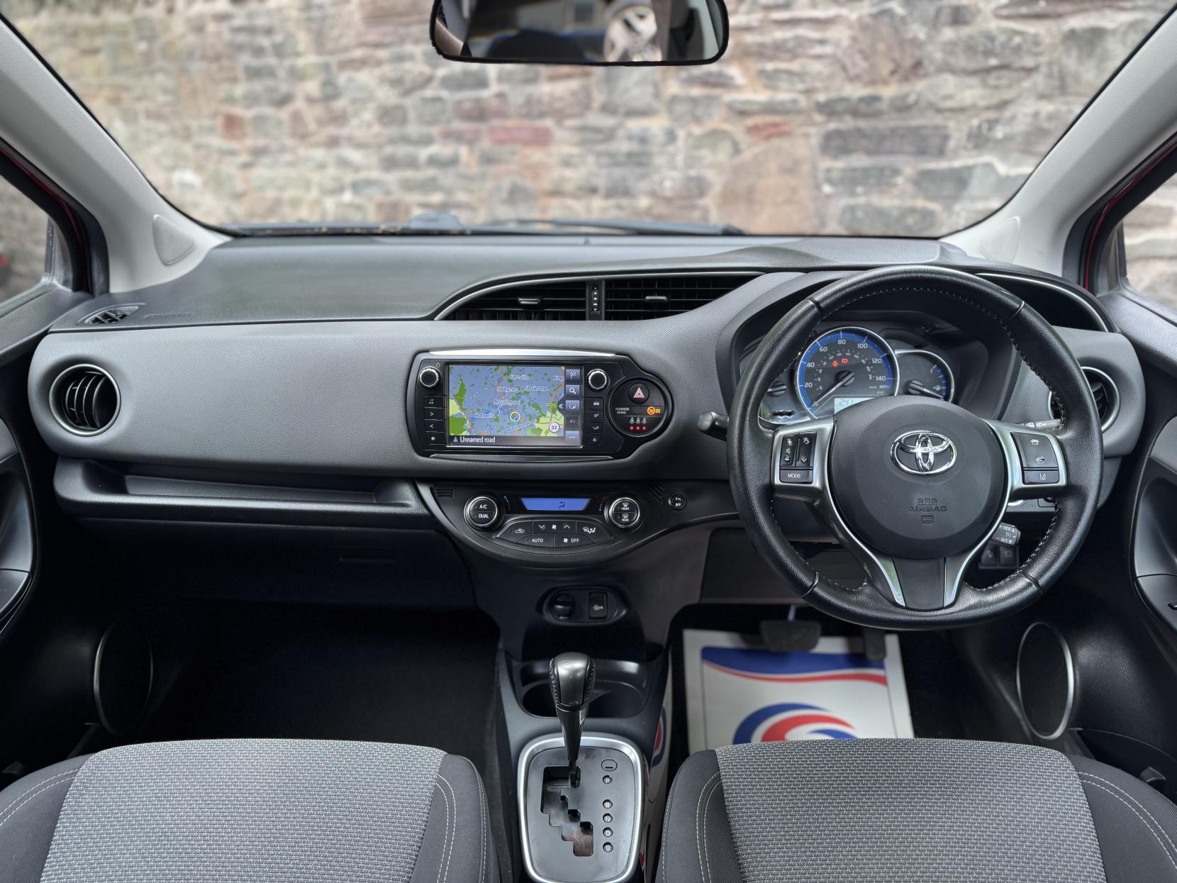 Toyota Yaris 1.5 VVT-h Icon Hatchback 5dr Petrol Hybrid E-CVT Euro 6 (Safety Sense) (101 ps)