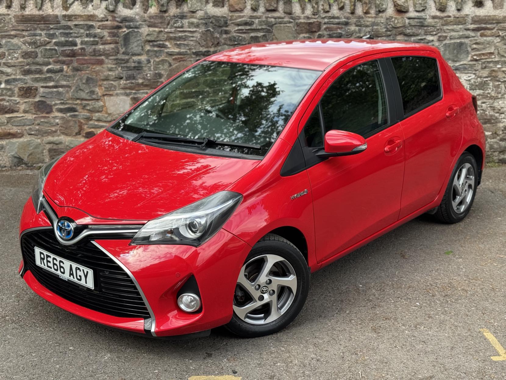 Toyota Yaris 1.5 VVT-h Icon Hatchback 5dr Petrol Hybrid E-CVT Euro 6 (Safety Sense) (101 ps)