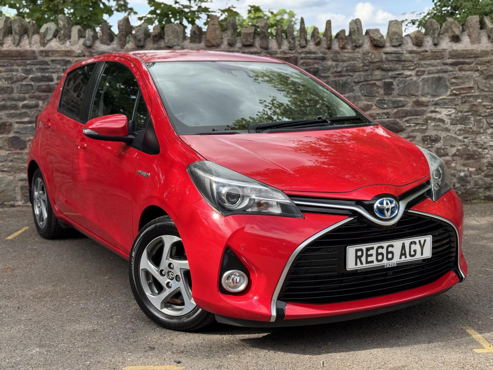 Toyota Yaris 1.5 VVT-h Icon Hatchback 5dr Petrol Hybrid E-CVT Euro 6 (Safety Sense) (101 ps)