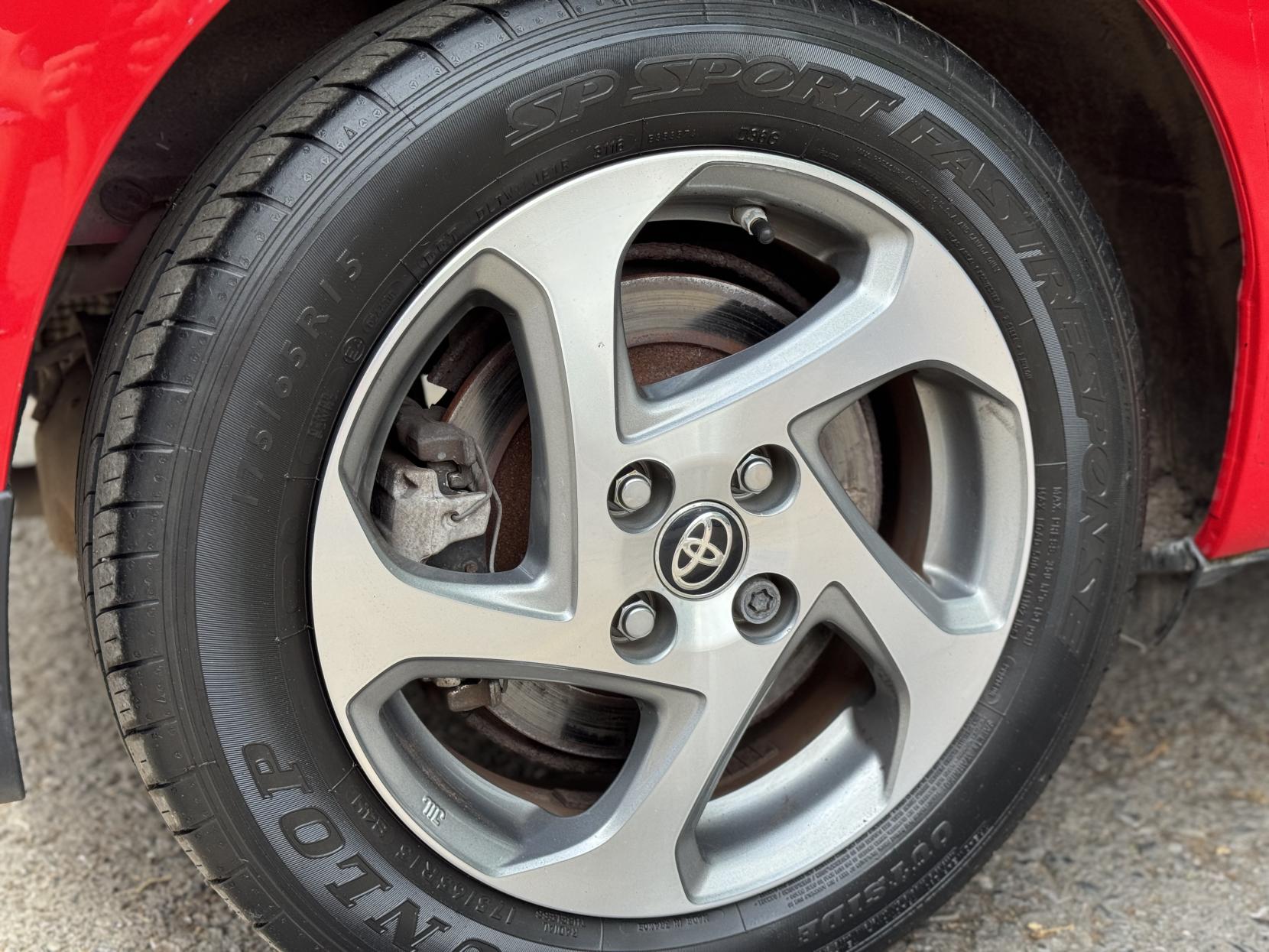 Toyota Yaris 1.5 VVT-h Icon Hatchback 5dr Petrol Hybrid E-CVT Euro 6 (Safety Sense) (101 ps)