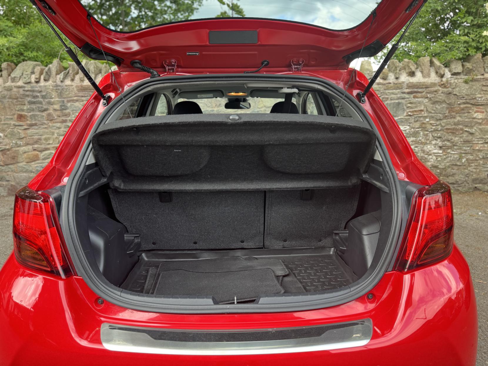 Toyota Yaris 1.5 VVT-h Icon Hatchback 5dr Petrol Hybrid E-CVT Euro 6 (Safety Sense) (101 ps)