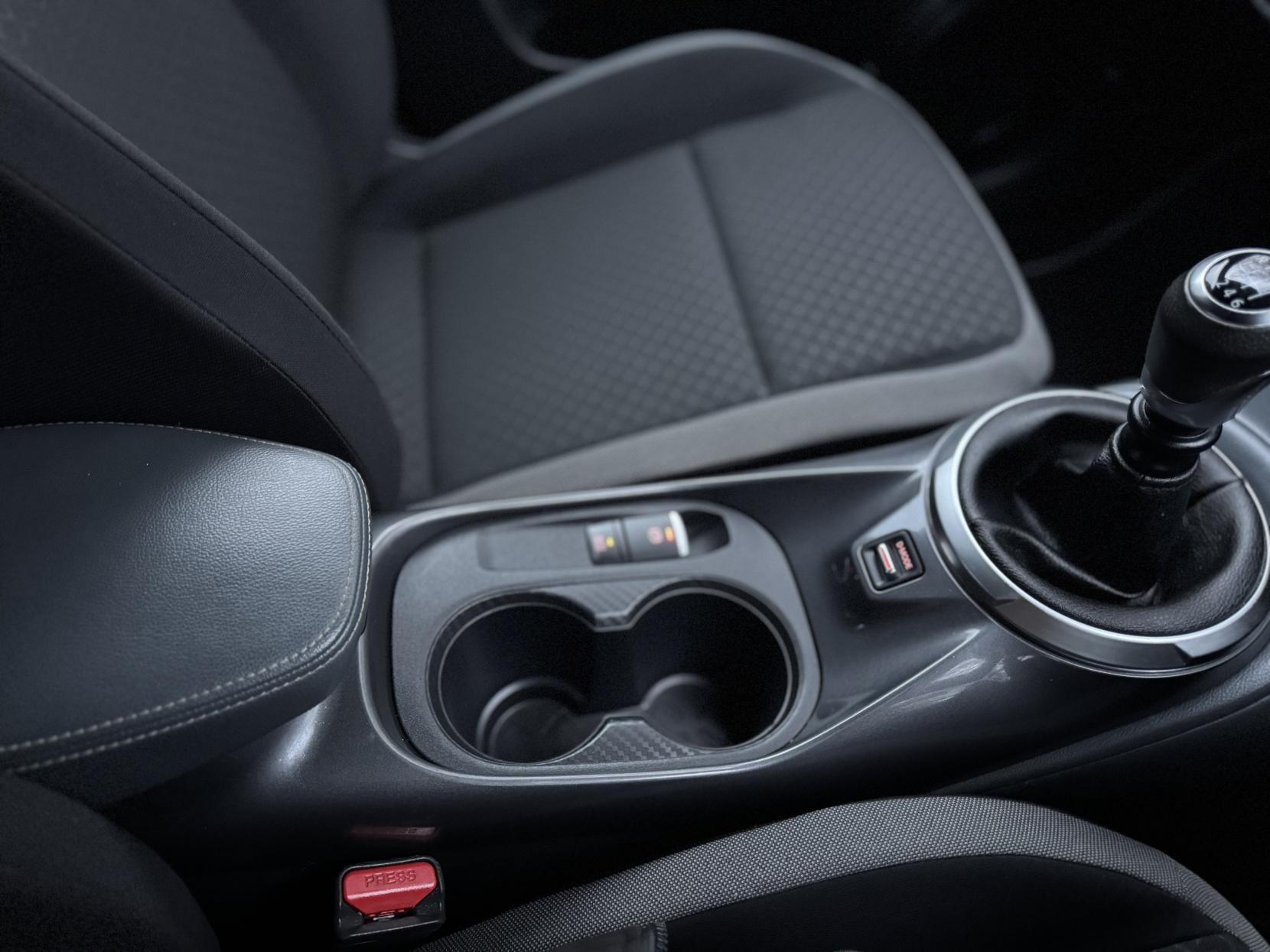 Nissan Juke 1.0 DIG-T N-Connecta SUV 5dr Petrol Manual Euro 6 (s/s) (114 ps)