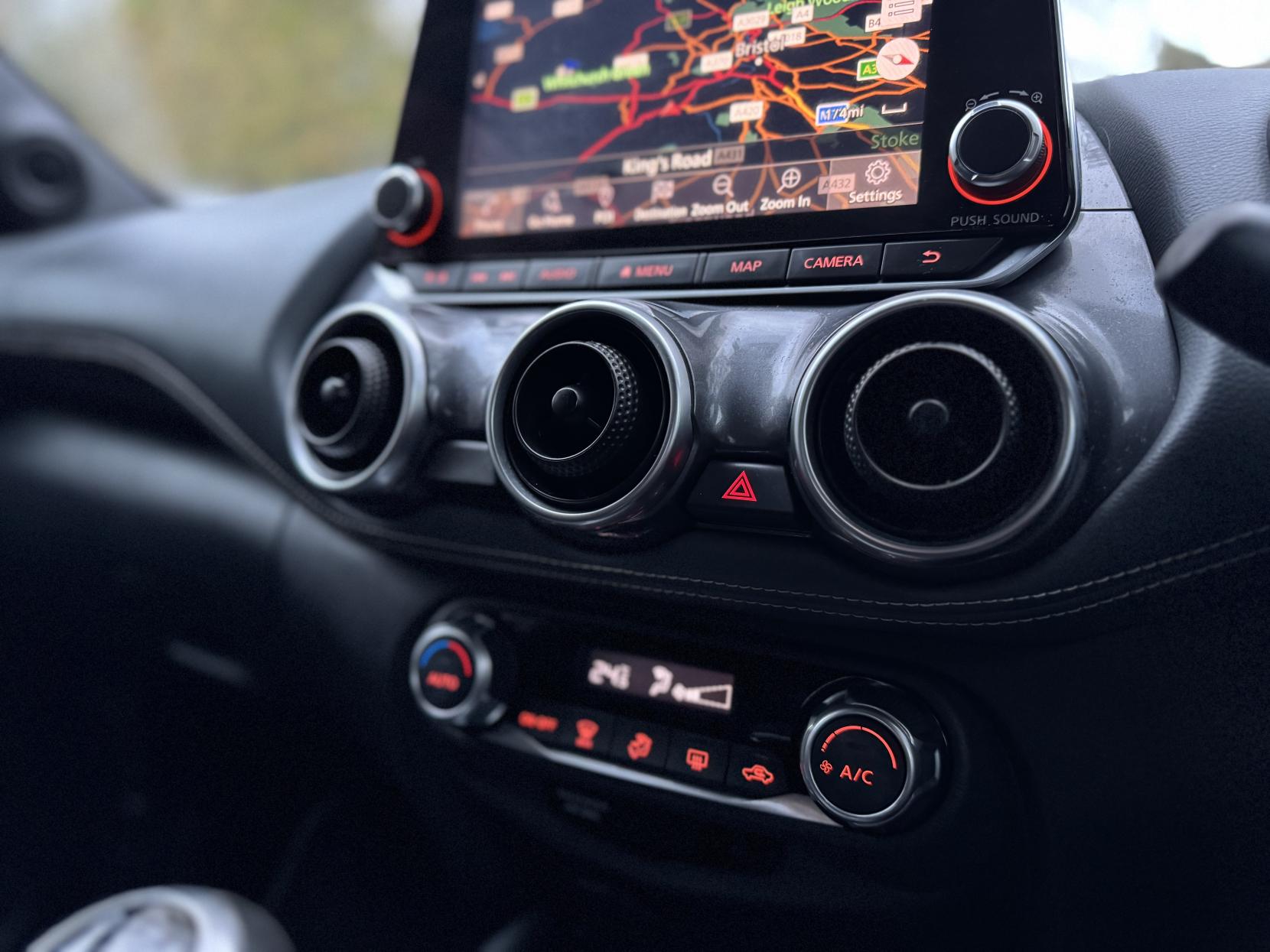 Nissan Juke 1.0 DIG-T N-Connecta SUV 5dr Petrol Manual Euro 6 (s/s) (114 ps)