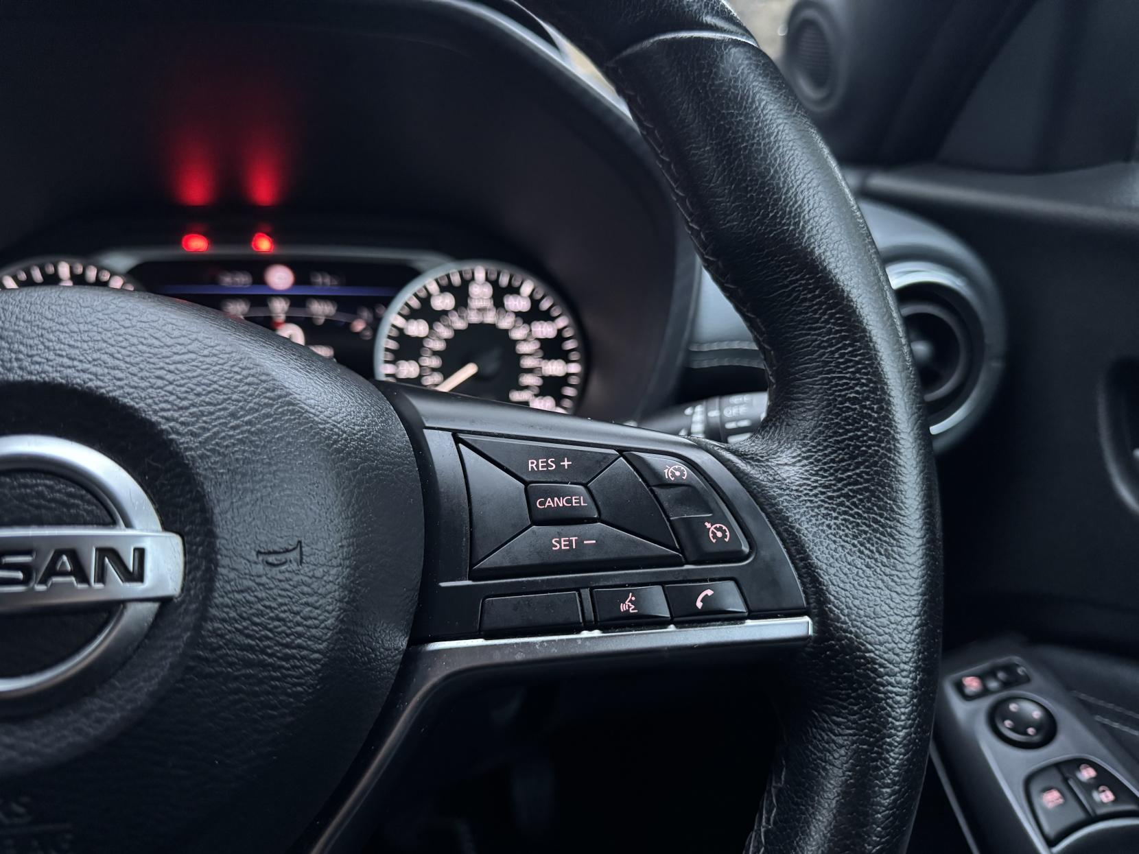 Nissan Juke 1.0 DIG-T N-Connecta SUV 5dr Petrol Manual Euro 6 (s/s) (114 ps)