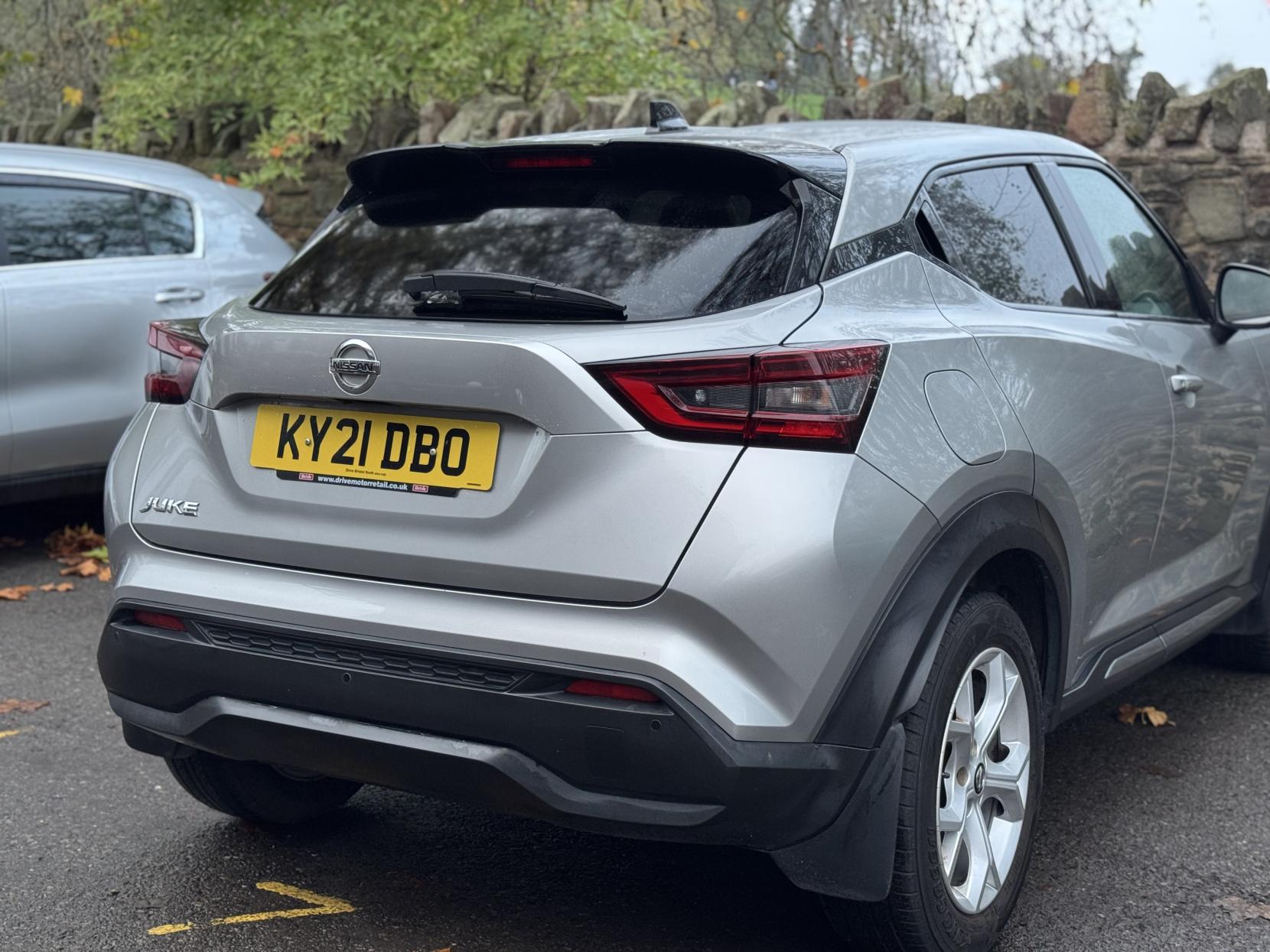 Nissan Juke 1.0 DIG-T N-Connecta SUV 5dr Petrol Manual Euro 6 (s/s) (114 ps)