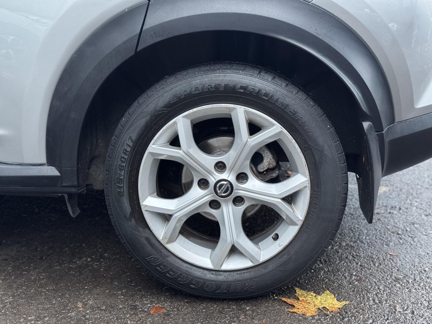 Nissan Juke 1.0 DIG-T N-Connecta SUV 5dr Petrol Manual Euro 6 (s/s) (114 ps)