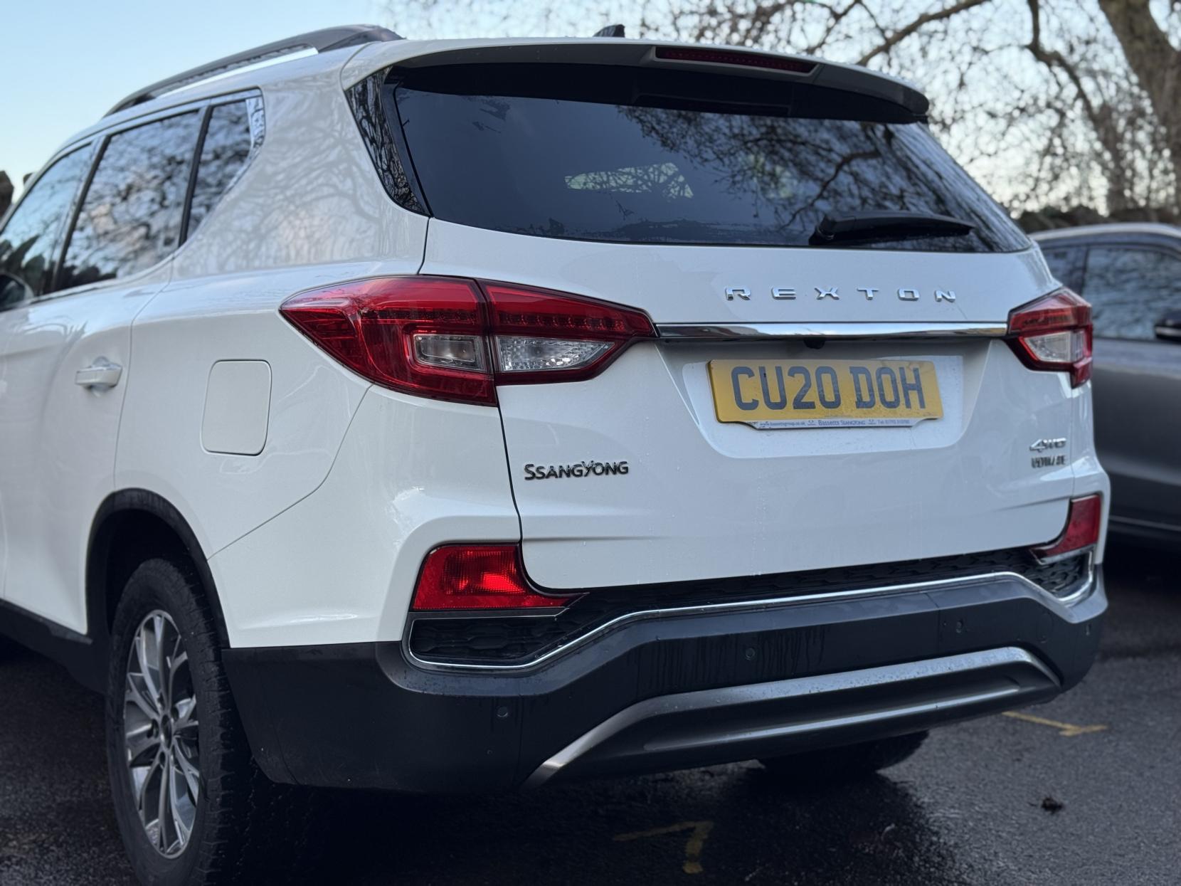 SsangYong Rexton 2.2D Ultimate SUV 5dr Diesel T-Tronic 4WD Euro 6 (181 ps)