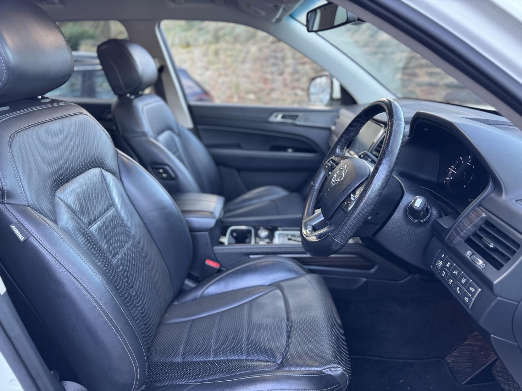 SsangYong Rexton 2.2D Ultimate SUV 5dr Diesel T-Tronic 4WD Euro 6 (181 ps)