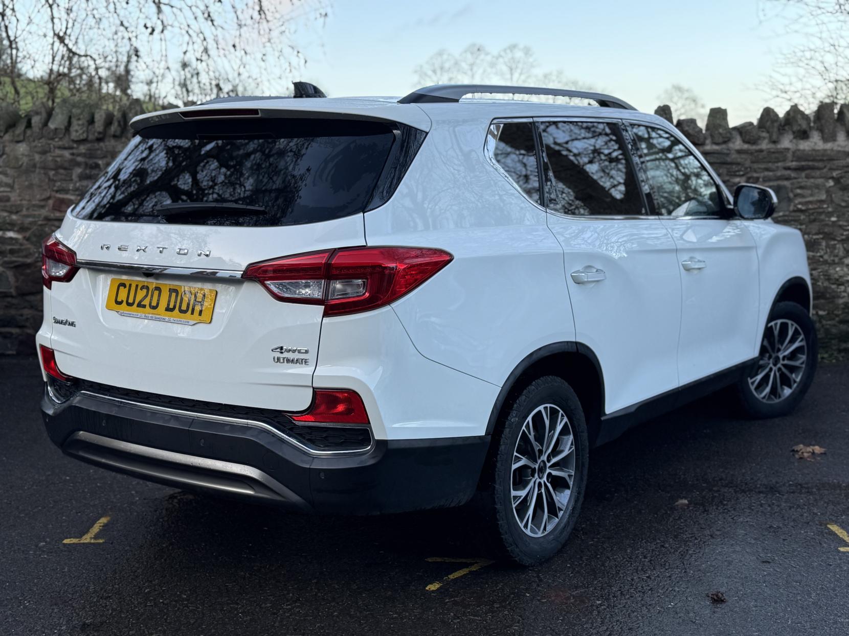 SsangYong Rexton 2.2D Ultimate SUV 5dr Diesel T-Tronic 4WD Euro 6 (181 ps)