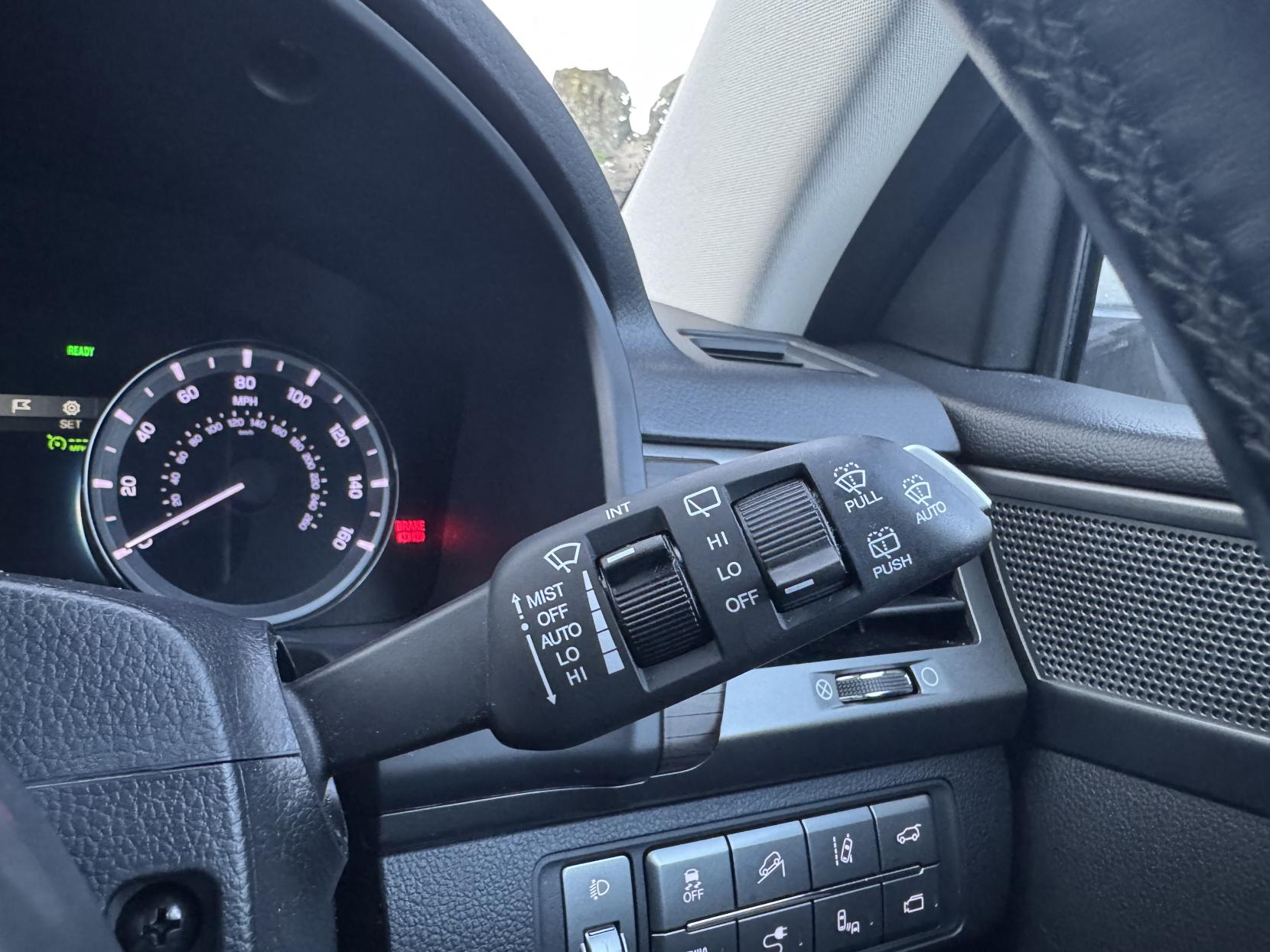 SsangYong Rexton 2.2D Ultimate SUV 5dr Diesel T-Tronic 4WD Euro 6 (181 ps)