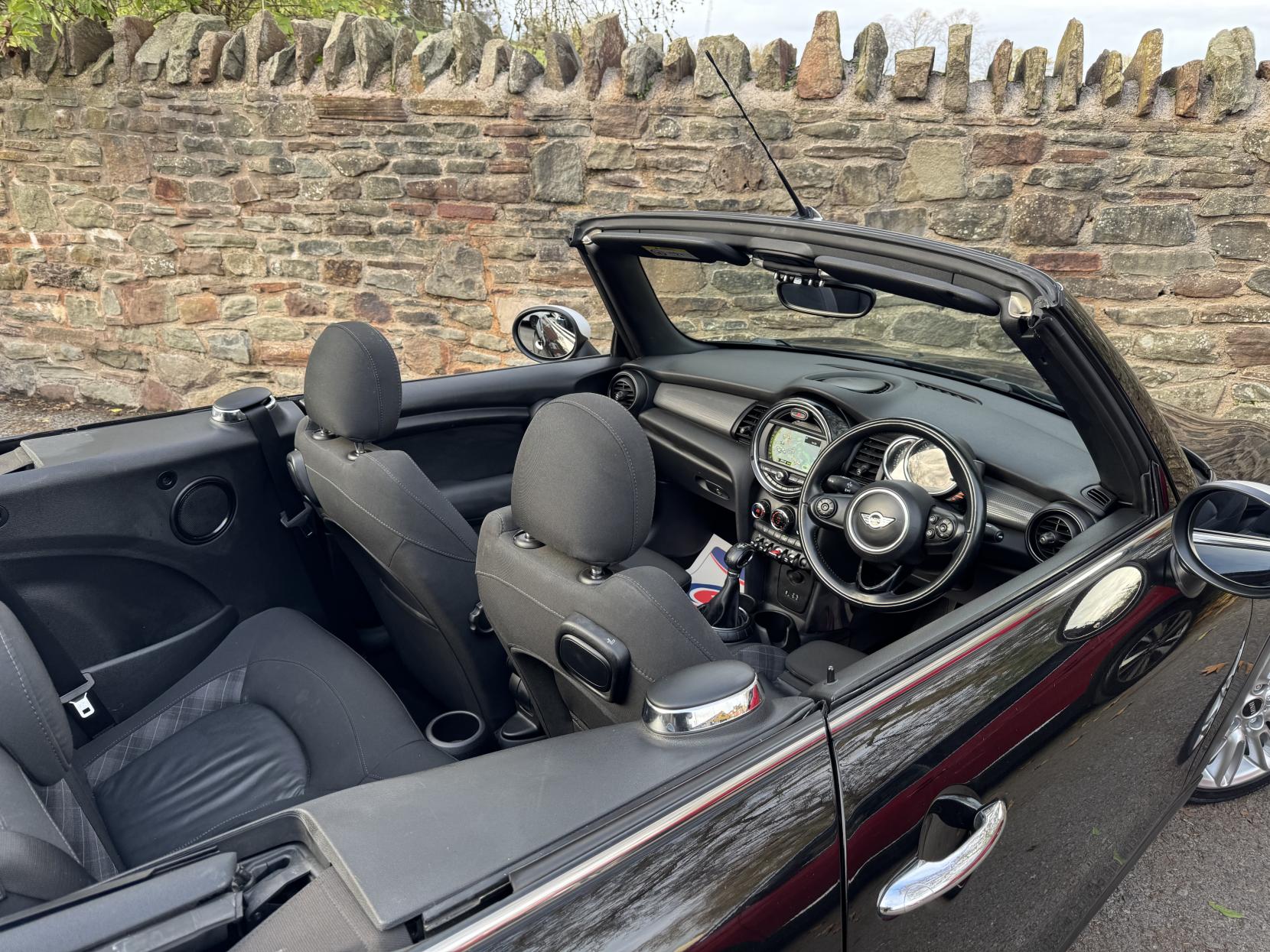 MINI Convertible 1.5 Cooper Convertible 2dr Petrol Auto Euro 6 (s/s) (136 ps)