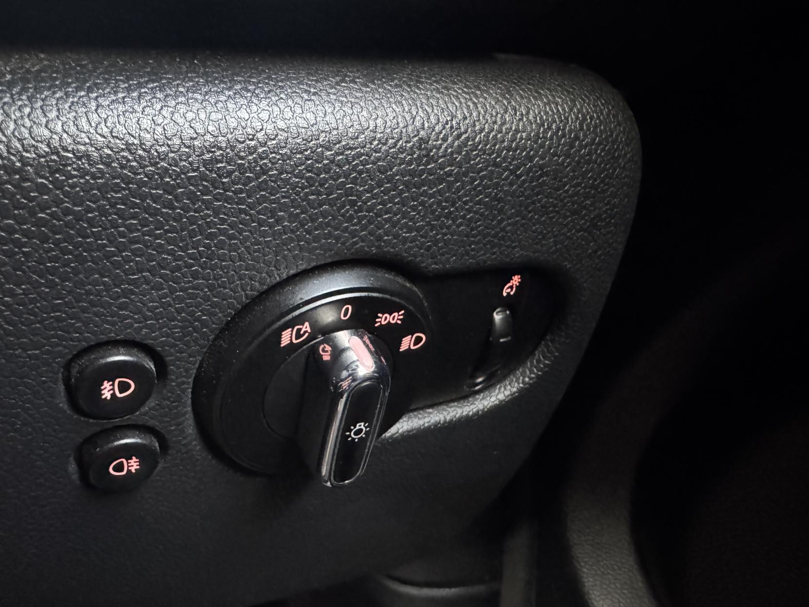 MINI Convertible 1.5 Cooper Convertible 2dr Petrol Auto Euro 6 (s/s) (136 ps)