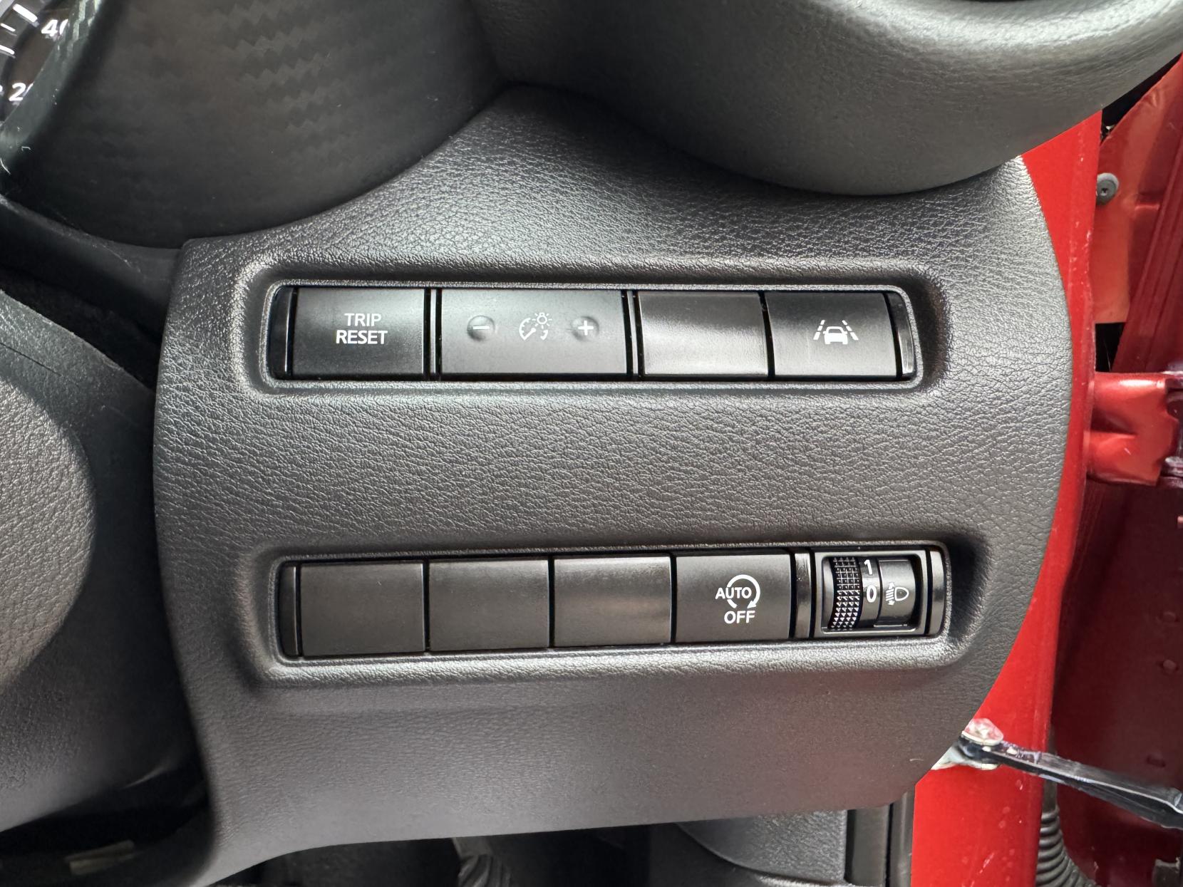 Nissan Juke 1.0 DIG-T N-Connecta SUV 5dr Petrol DCT Auto Euro 6 (s/s) (117 ps)