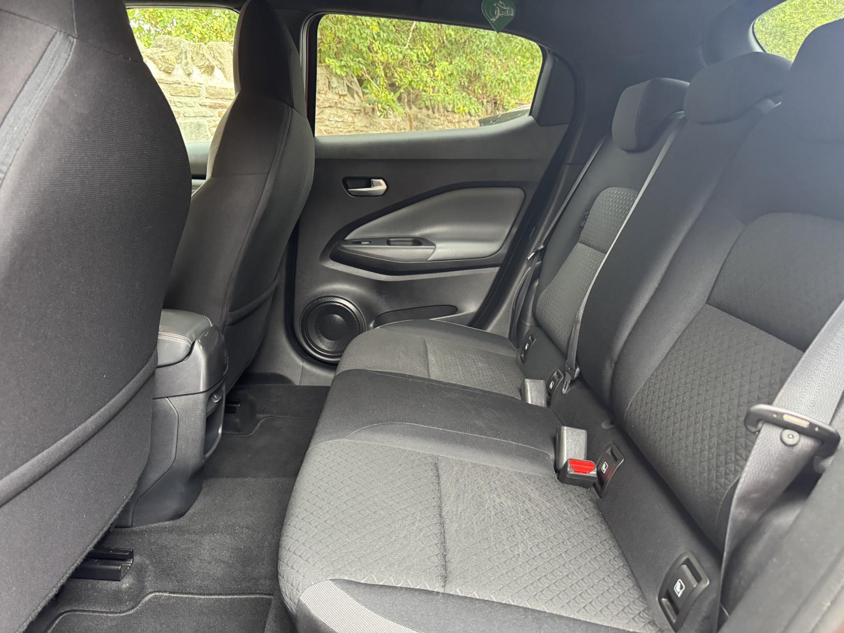 Nissan Juke 1.0 DIG-T N-Connecta SUV 5dr Petrol DCT Auto Euro 6 (s/s) (117 ps)
