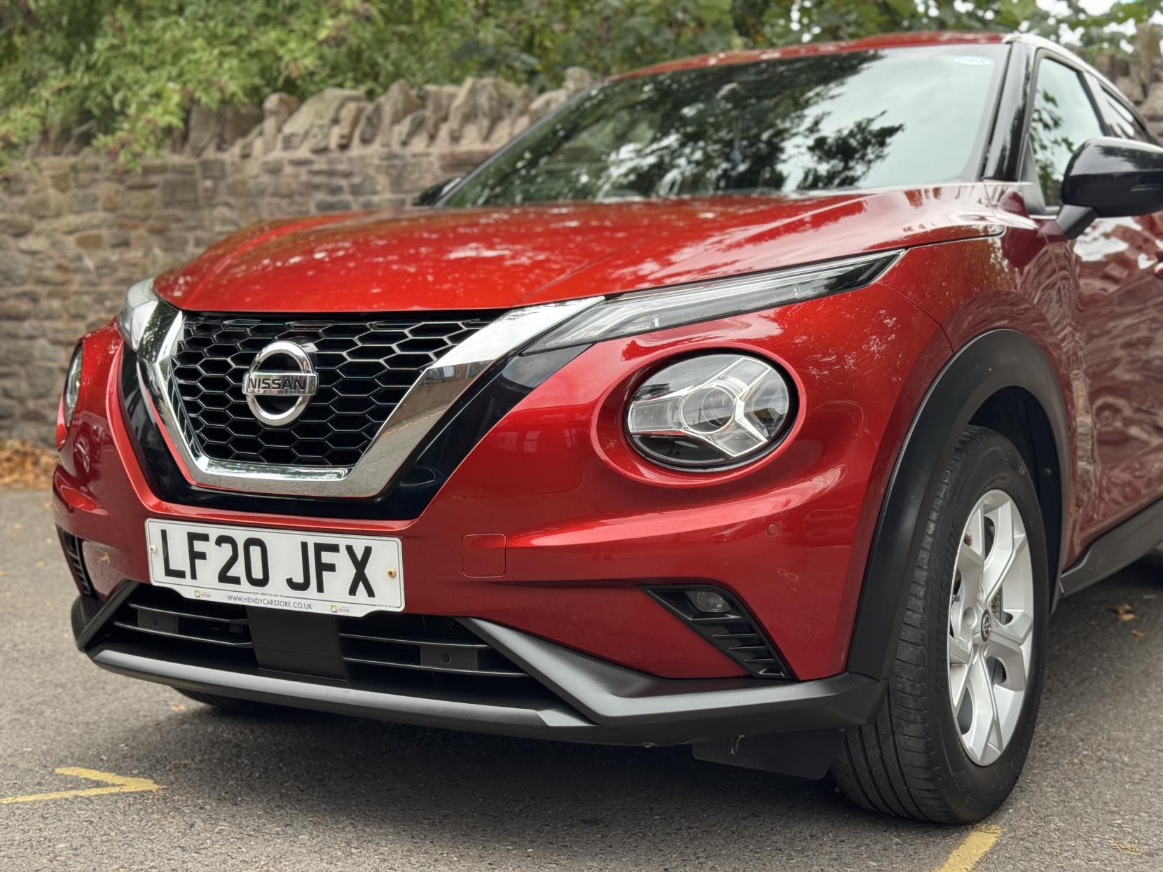 Nissan Juke 1.0 DIG-T N-Connecta SUV 5dr Petrol DCT Auto Euro 6 (s/s) (117 ps)