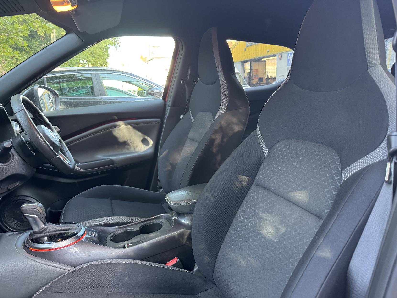 Nissan Juke 1.0 DIG-T N-Connecta SUV 5dr Petrol DCT Auto Euro 6 (s/s) (117 ps)