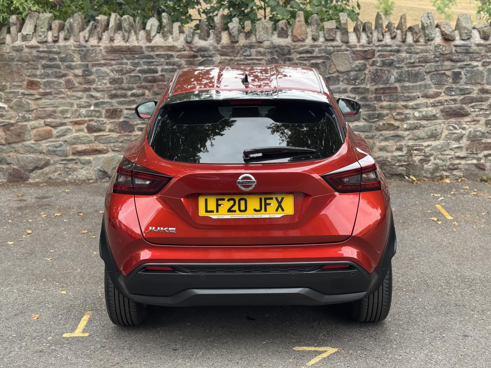 Nissan Juke 1.0 DIG-T N-Connecta SUV 5dr Petrol DCT Auto Euro 6 (s/s) (117 ps)