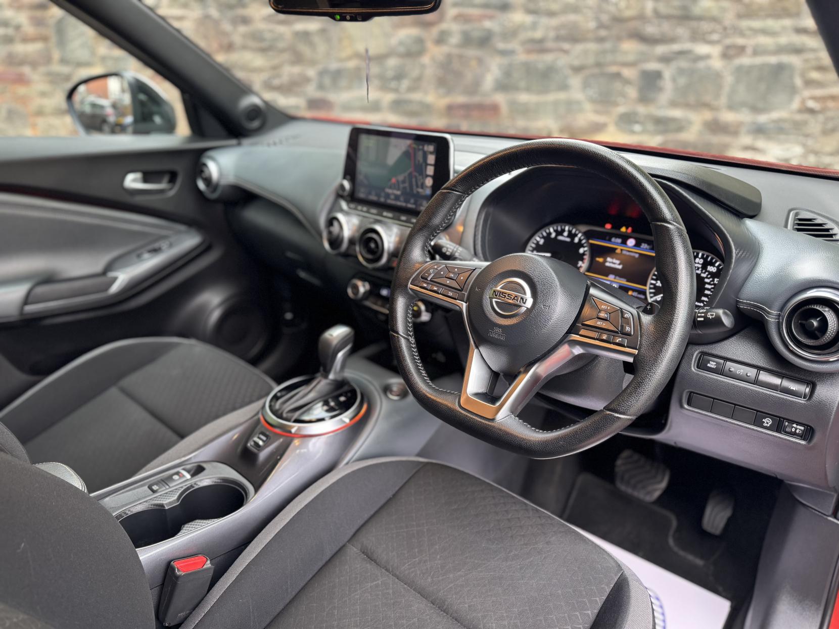 Nissan Juke 1.0 DIG-T N-Connecta SUV 5dr Petrol DCT Auto Euro 6 (s/s) (117 ps)