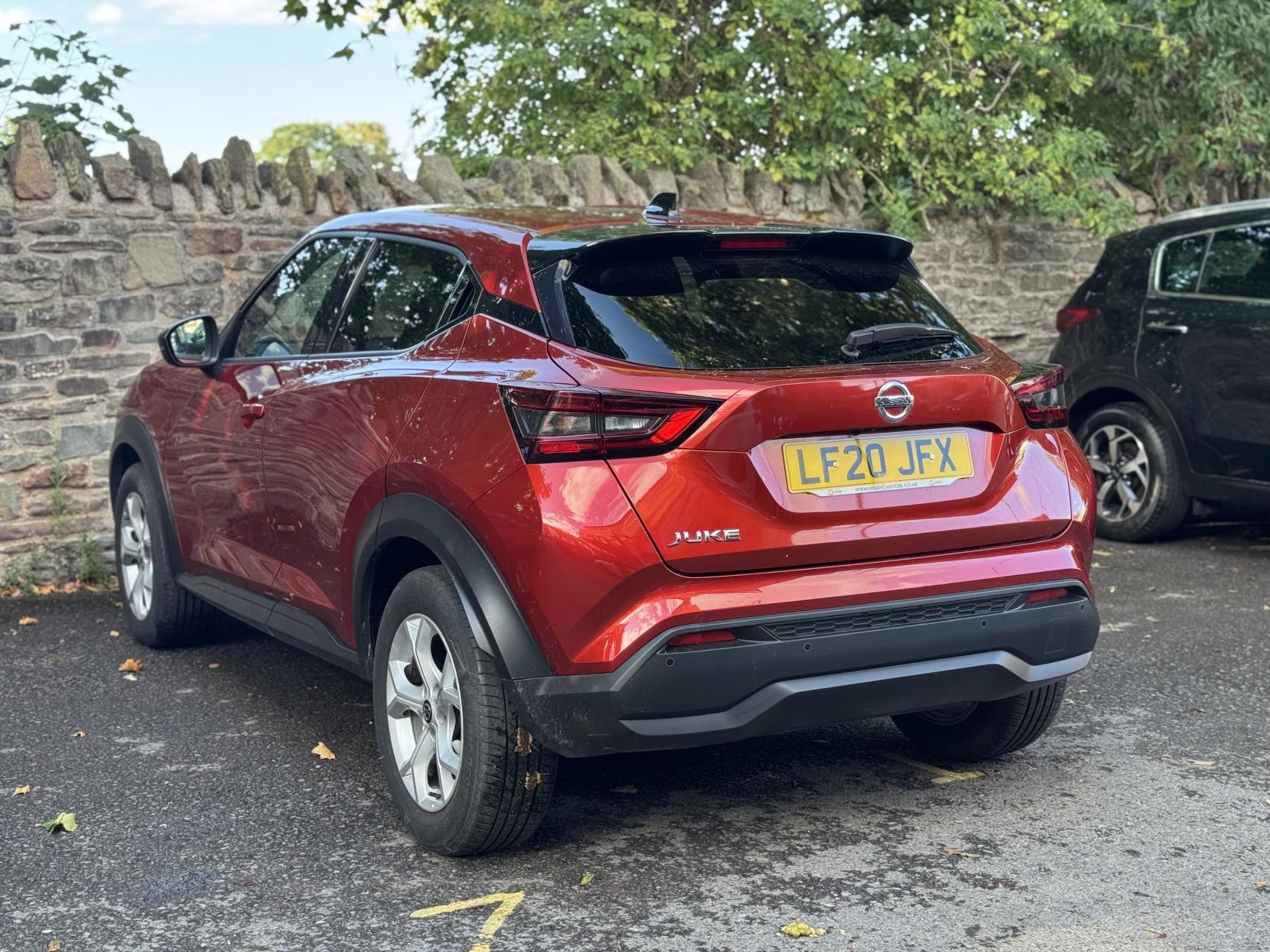 Nissan Juke 1.0 DIG-T N-Connecta SUV 5dr Petrol DCT Auto Euro 6 (s/s) (117 ps)