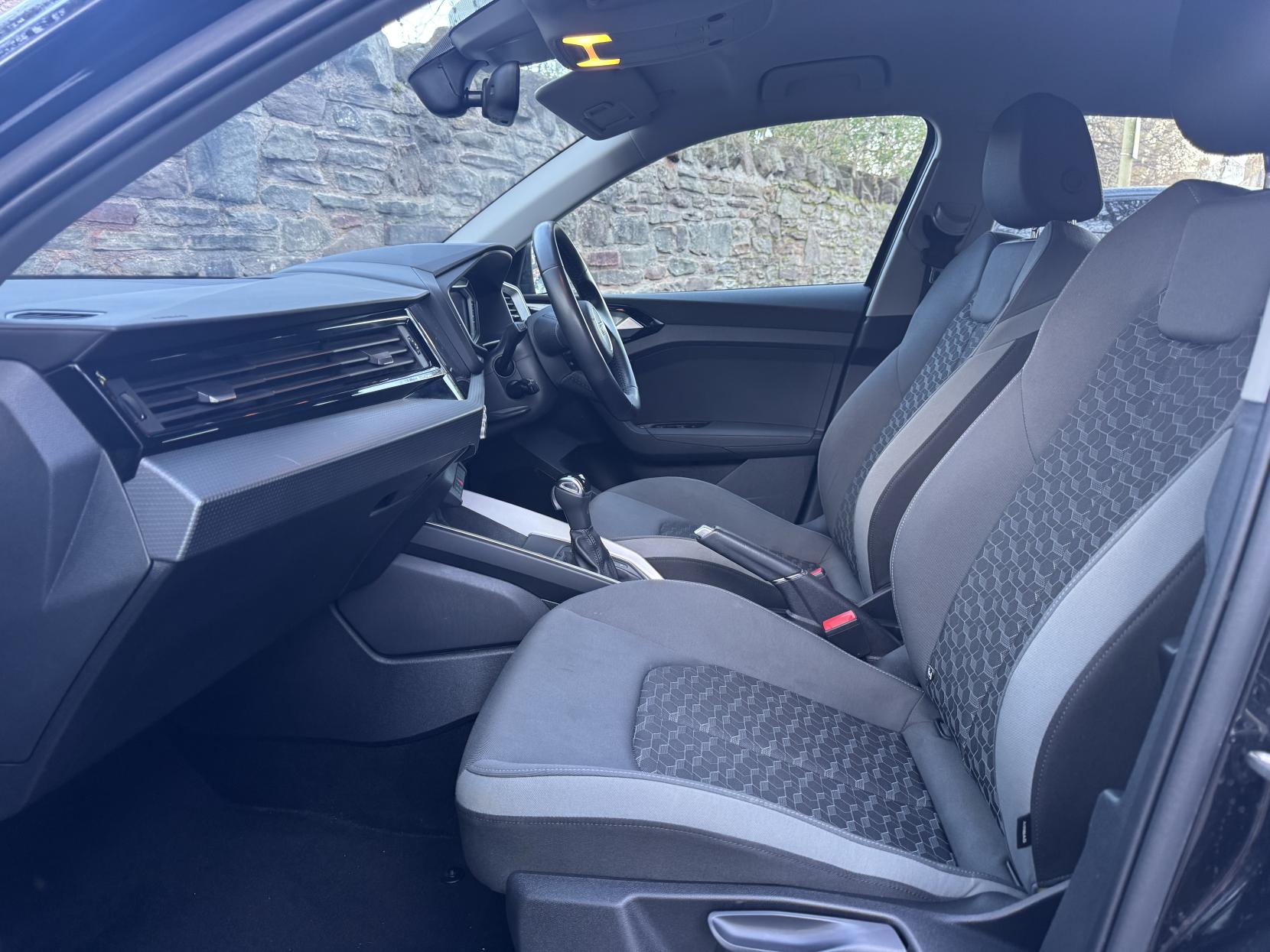 Audi A1 1.0 TFSI 30 Sport Sportback 5dr Petrol S Tronic Euro 6 (s/s) (116 ps)